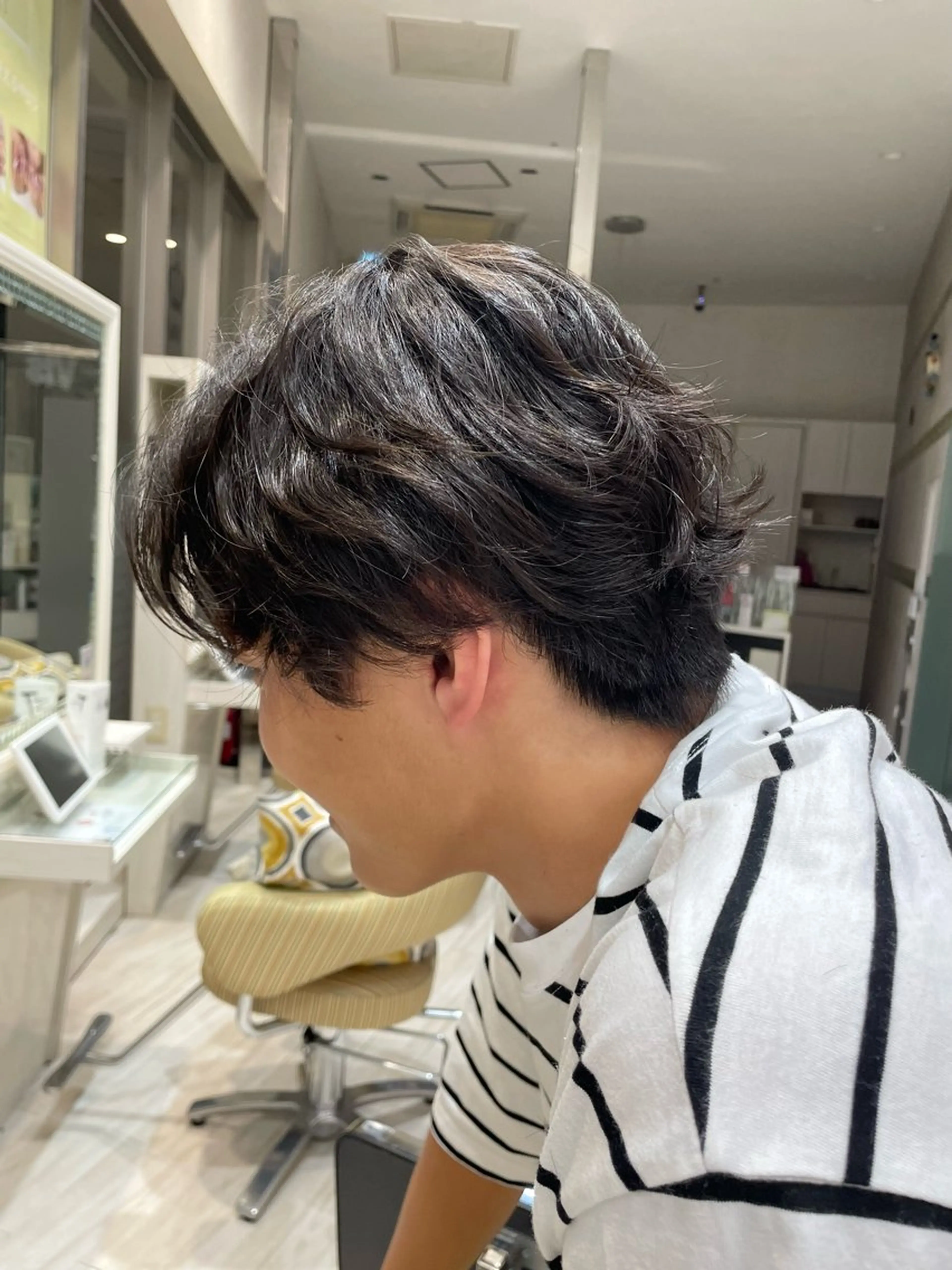 パーマ メンズ センターパート メンズ韓国風 メンズパーマ 飯塚 愛美のヘアスタイル