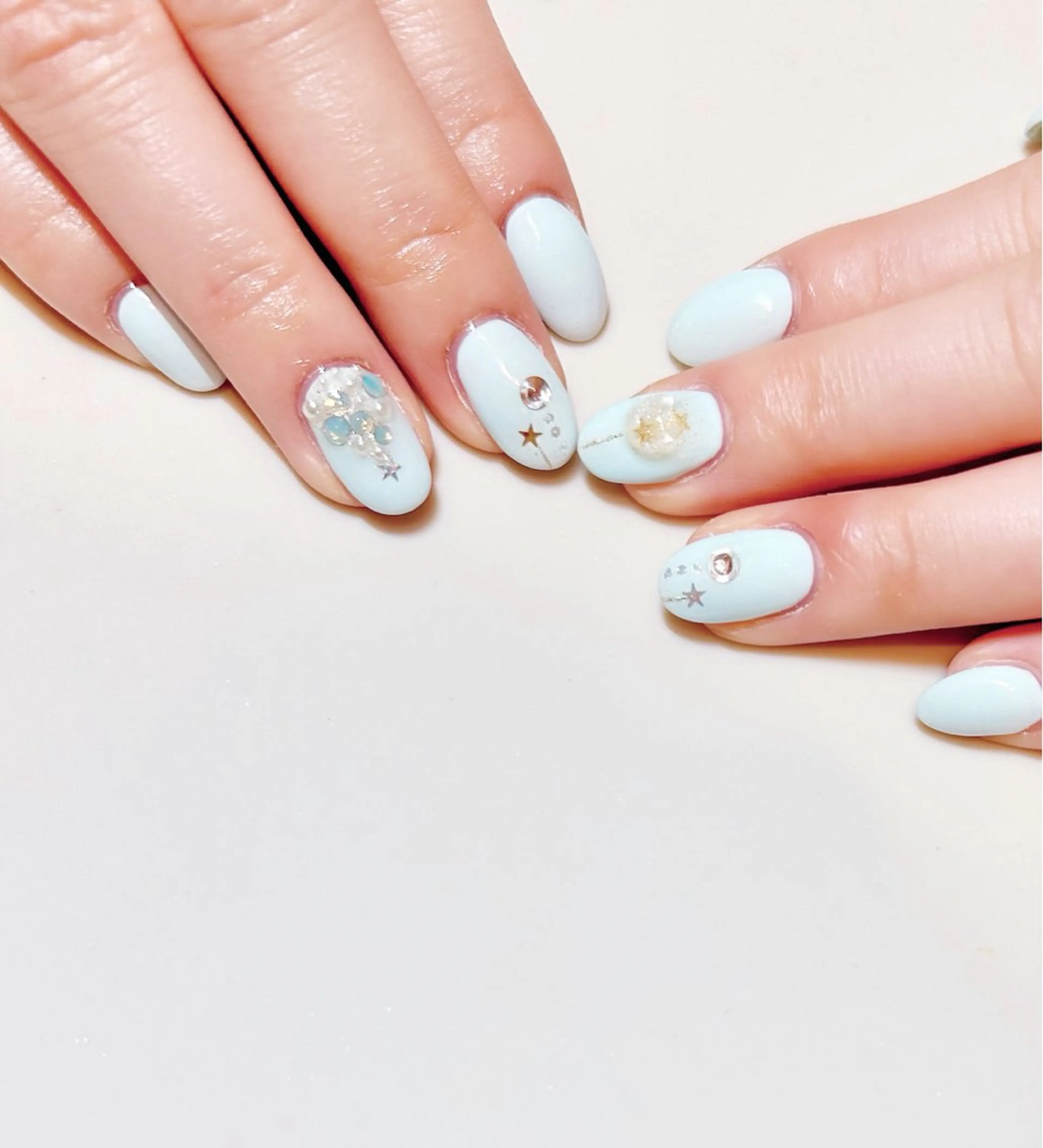 ネイル 冬ネイル クリスマス ハンドネイル ネイルパレス所属・ネイルパレス【デザ イン/恵比寿】のネイルデザイン