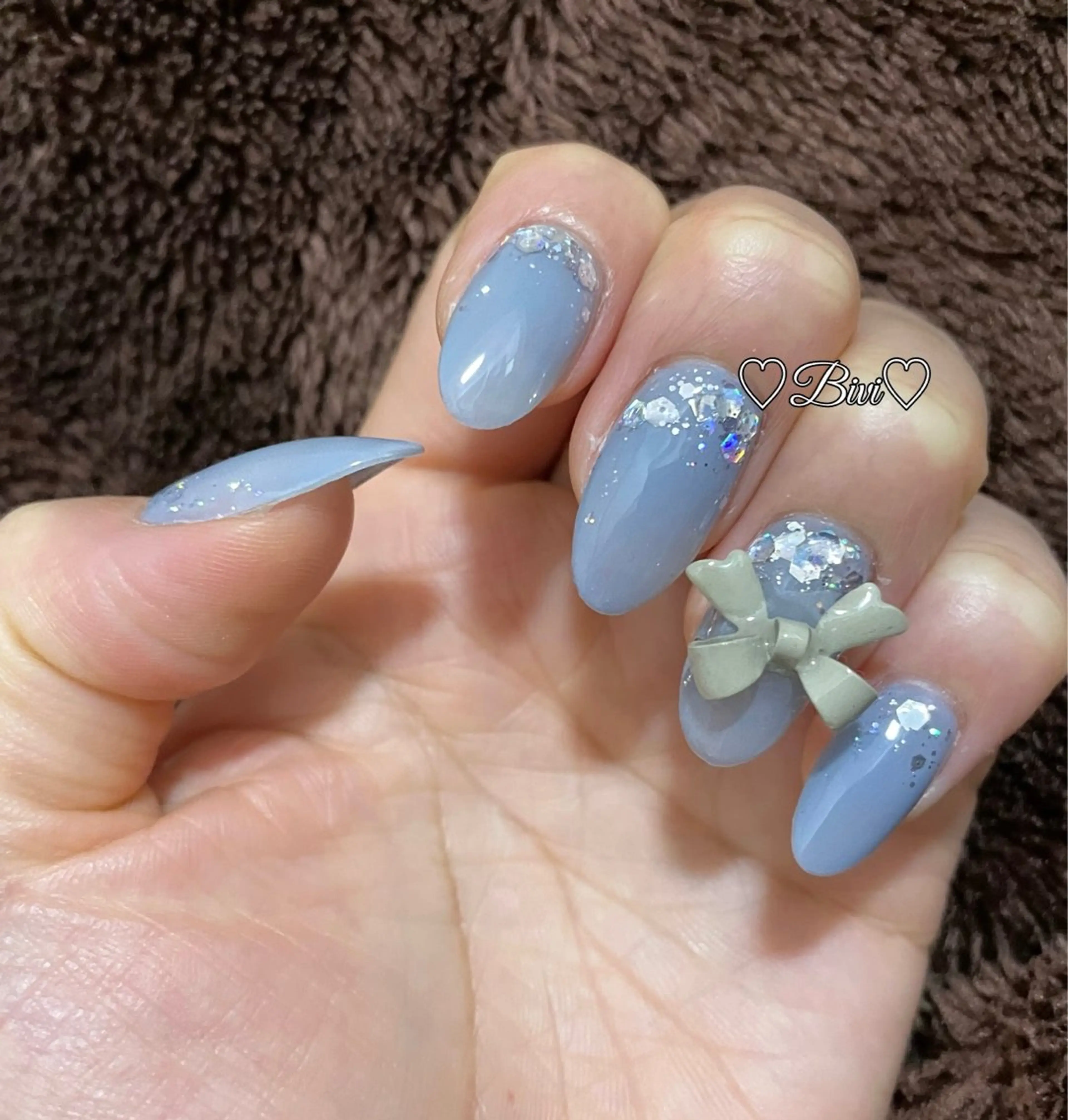 ネイル アートネイル フラッシュネイル ラメ(グリッター) シルバー スクエアネイル ハンドネイル ハンドケア ♡Bivi♡自爪に 優しいネイルサロンのネイルデザイン