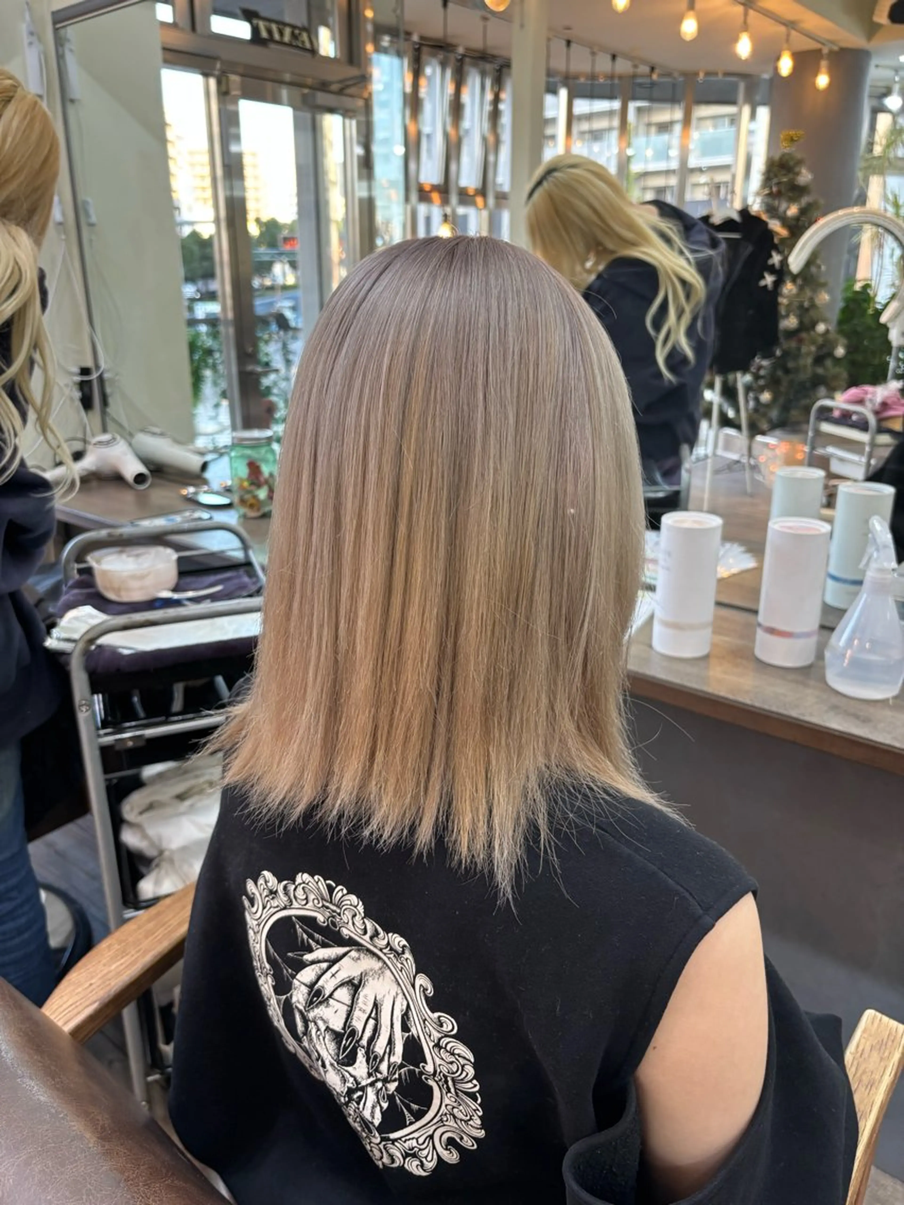 ミディアム ヘアカラー 土屋 琳のヘアスタイル