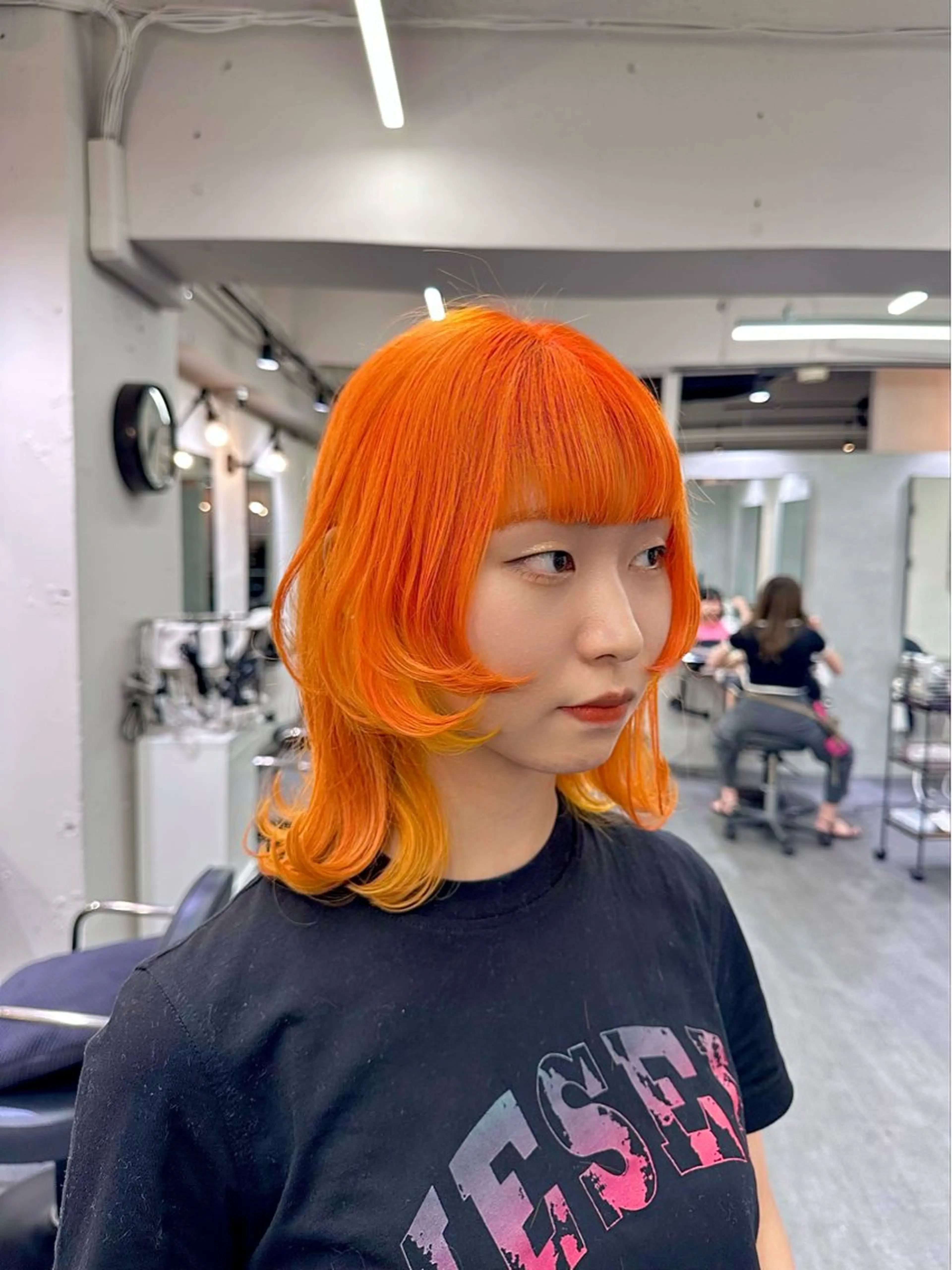 ミディアム カラー ヘアカラー 梅田ハイトーン チダ ヒナノのヘアスタイル