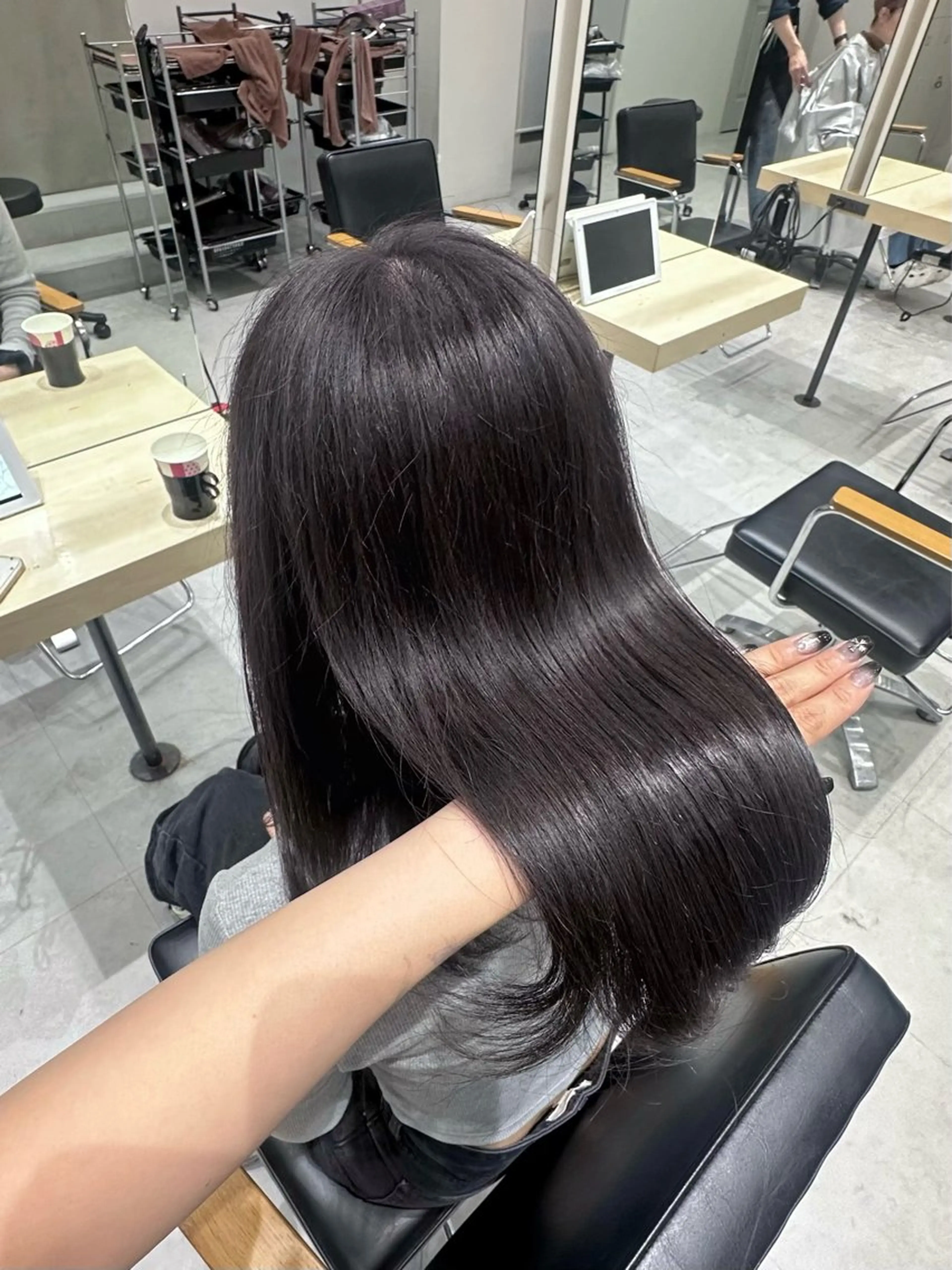 セミロング カラー グレージュ ラベンダーカラー ラベンダーグレージュ ラベンダーグレー Rei /透明感×韓国ヘアのヘアスタイル