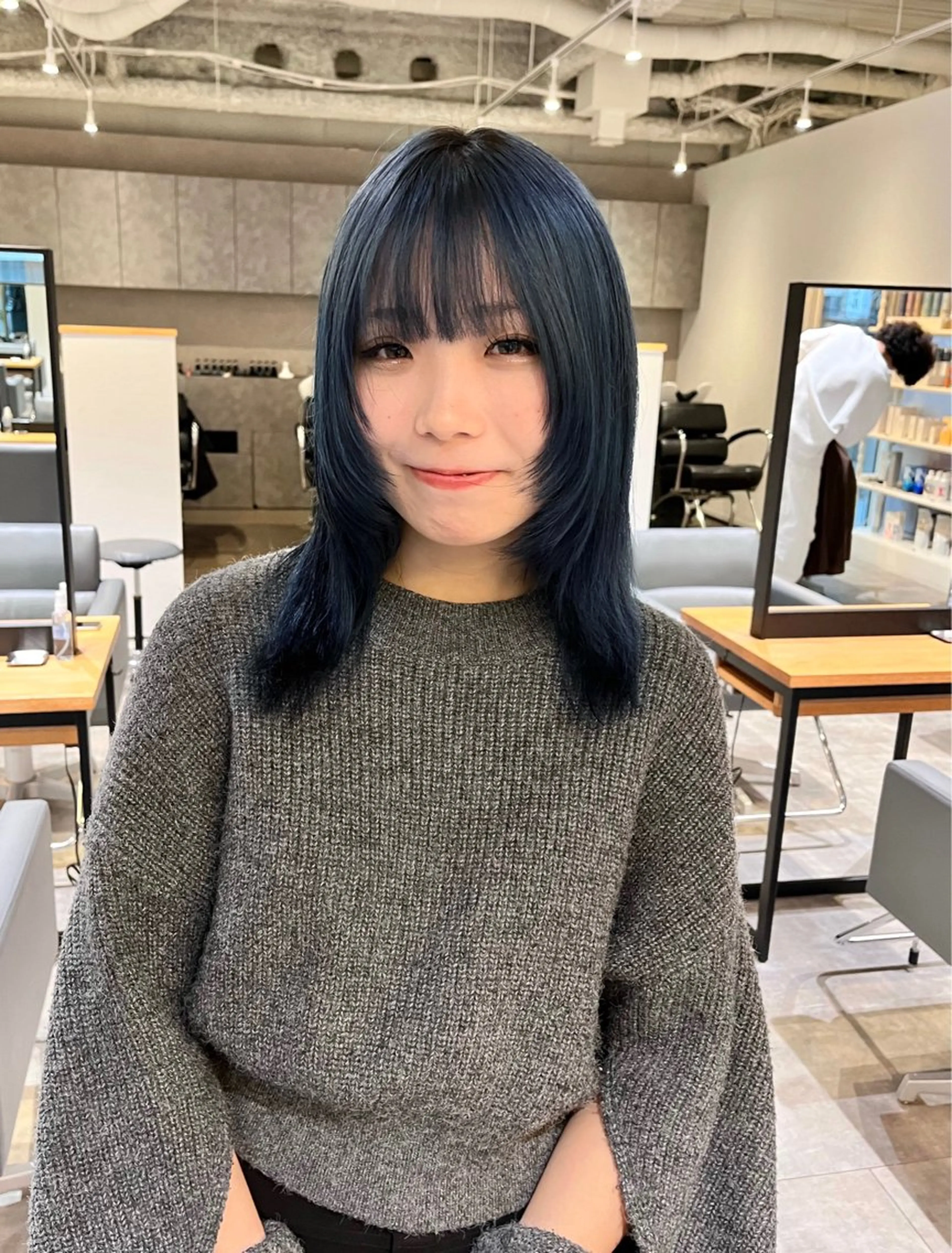 ミディアム カラー ブルーカラー 顔周りカット ウルフカット カット ヘアカラー ショート/パーマ/ カラー/FUKOのヘアスタイル