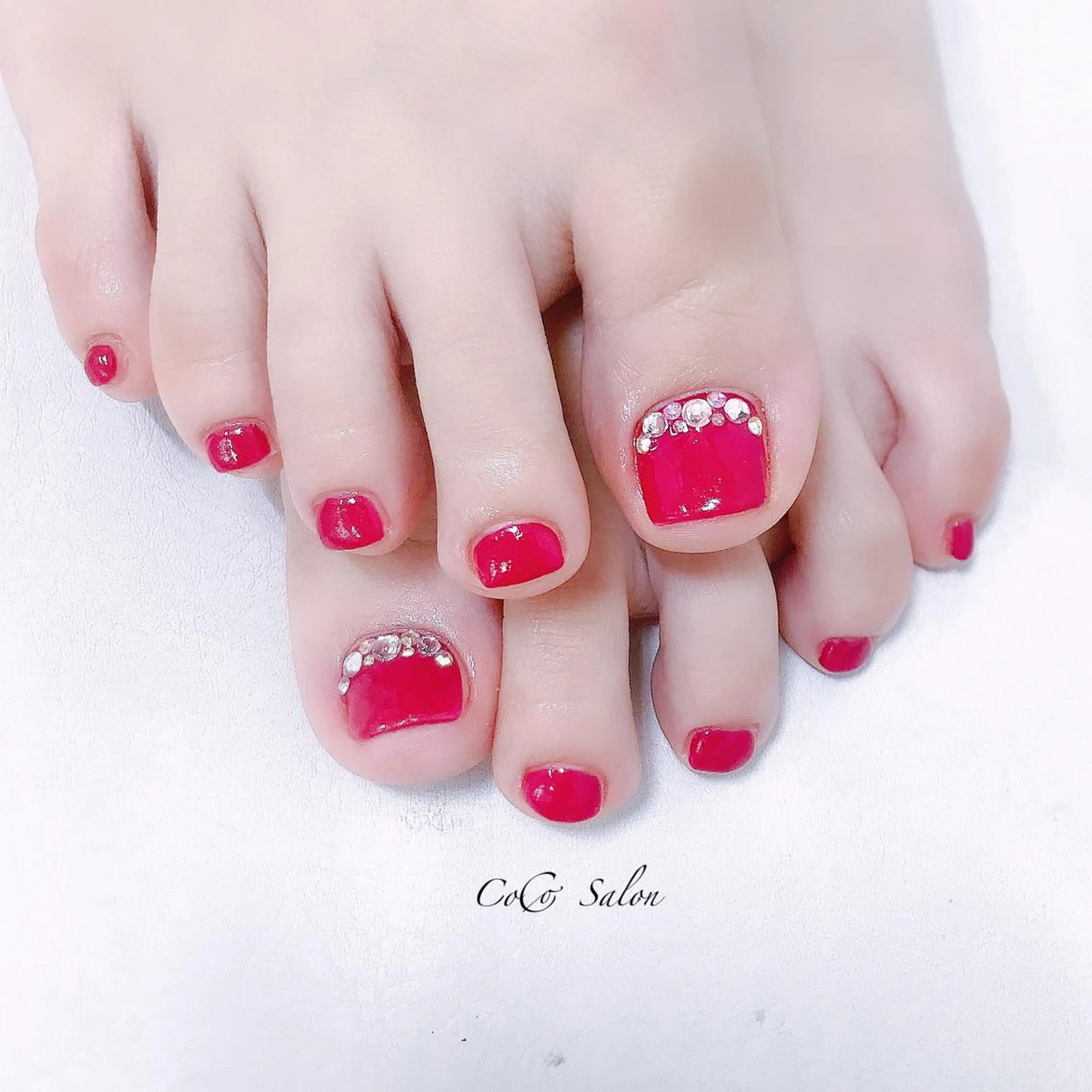 ネイル 長さ出し フットネイル ジェルネイル キラキラネイル オフィスネイル フットネイル CoCoSalon ネイル/まつ毛予約のネイルデザイン