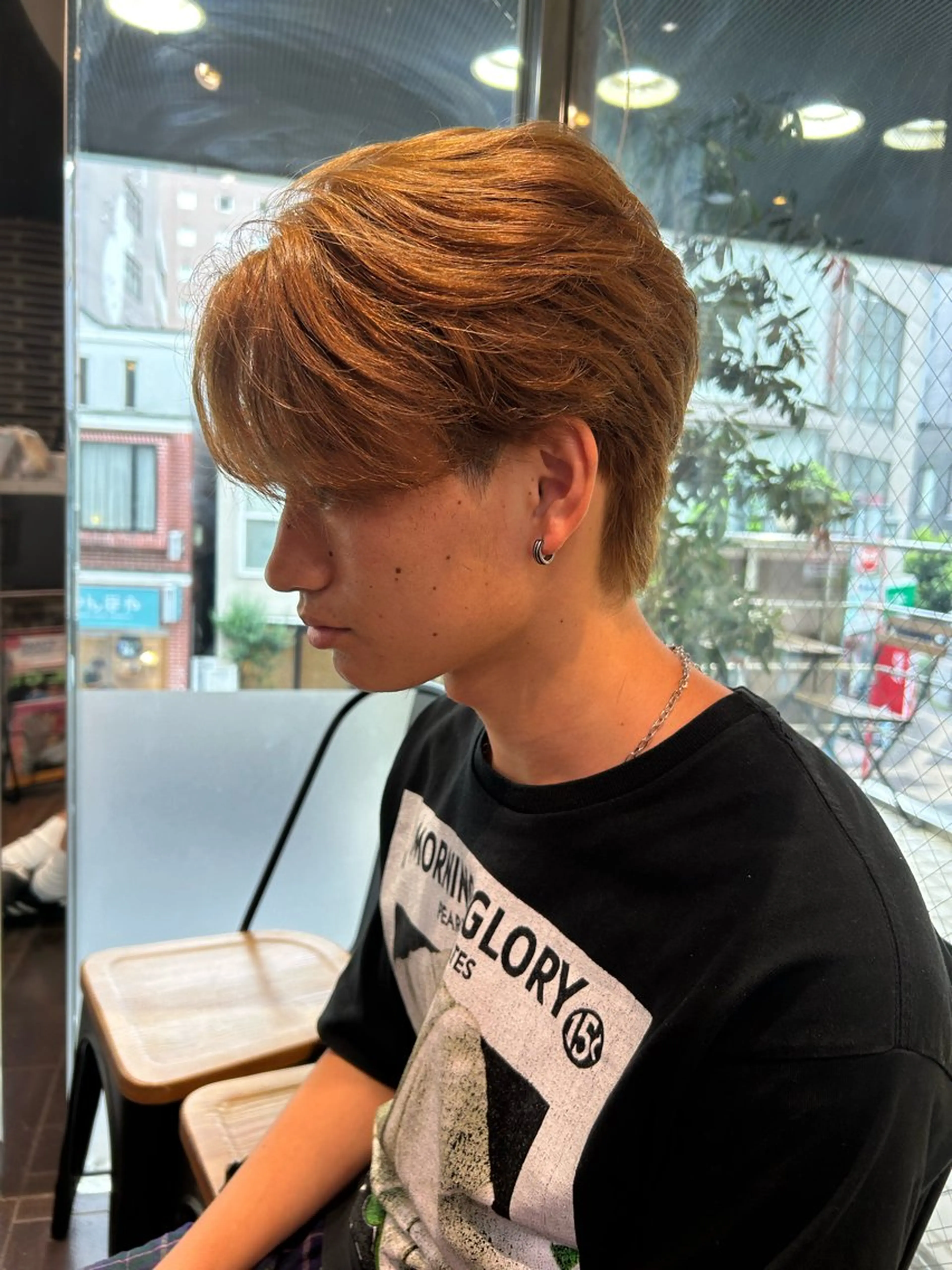 カラー メンズ メンズブリーチ メンズハイトーン ブリーチ ダブルカラー イヤリングカラー ヘアカラー メンズ/艶髪/カラー サクラ🌸のヘアスタイル