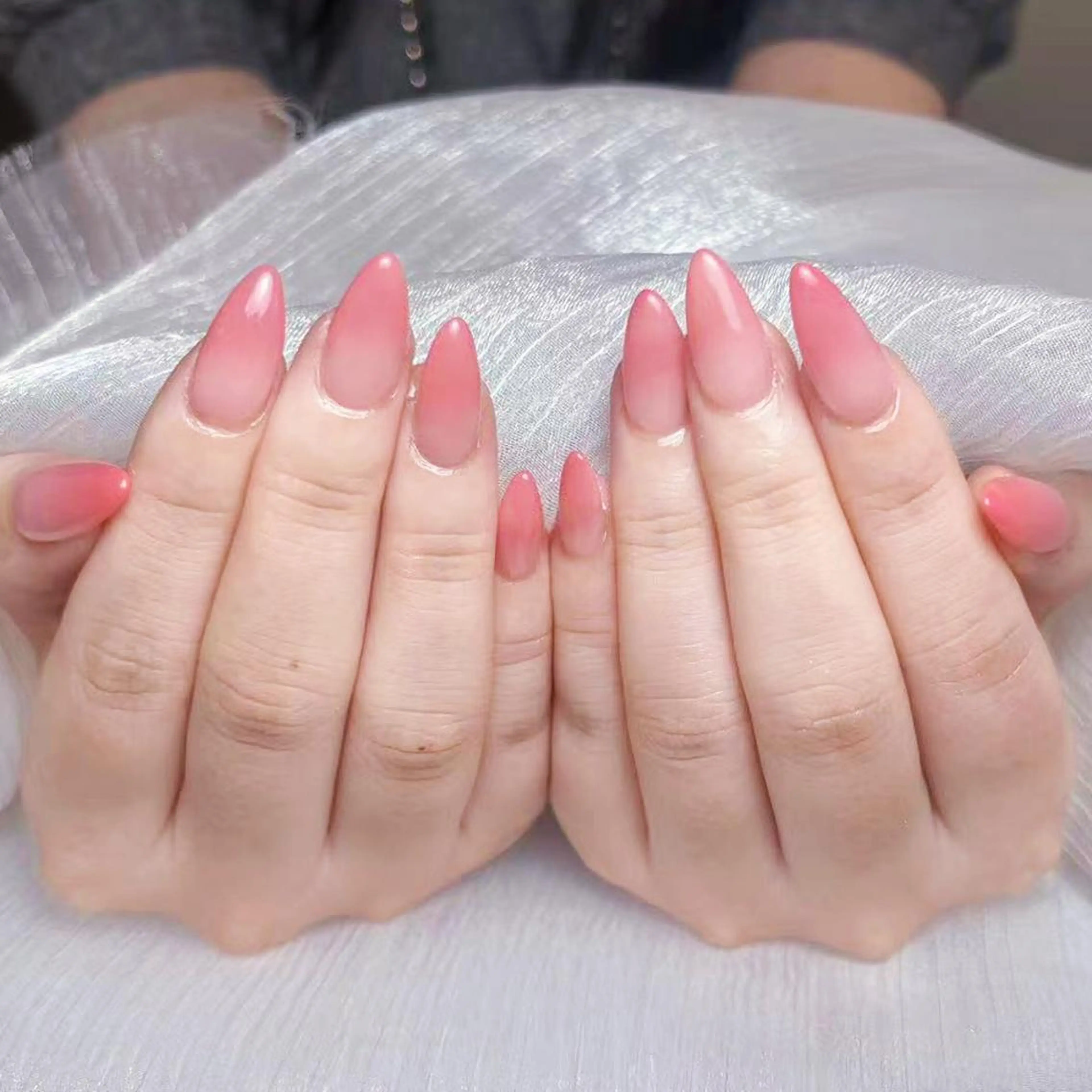 ネイル アートネイル オーロラネイル ガーリー キラキラネイル 韓国ネイル ハンドネイル DIAMOND 💦のネイルデザイン