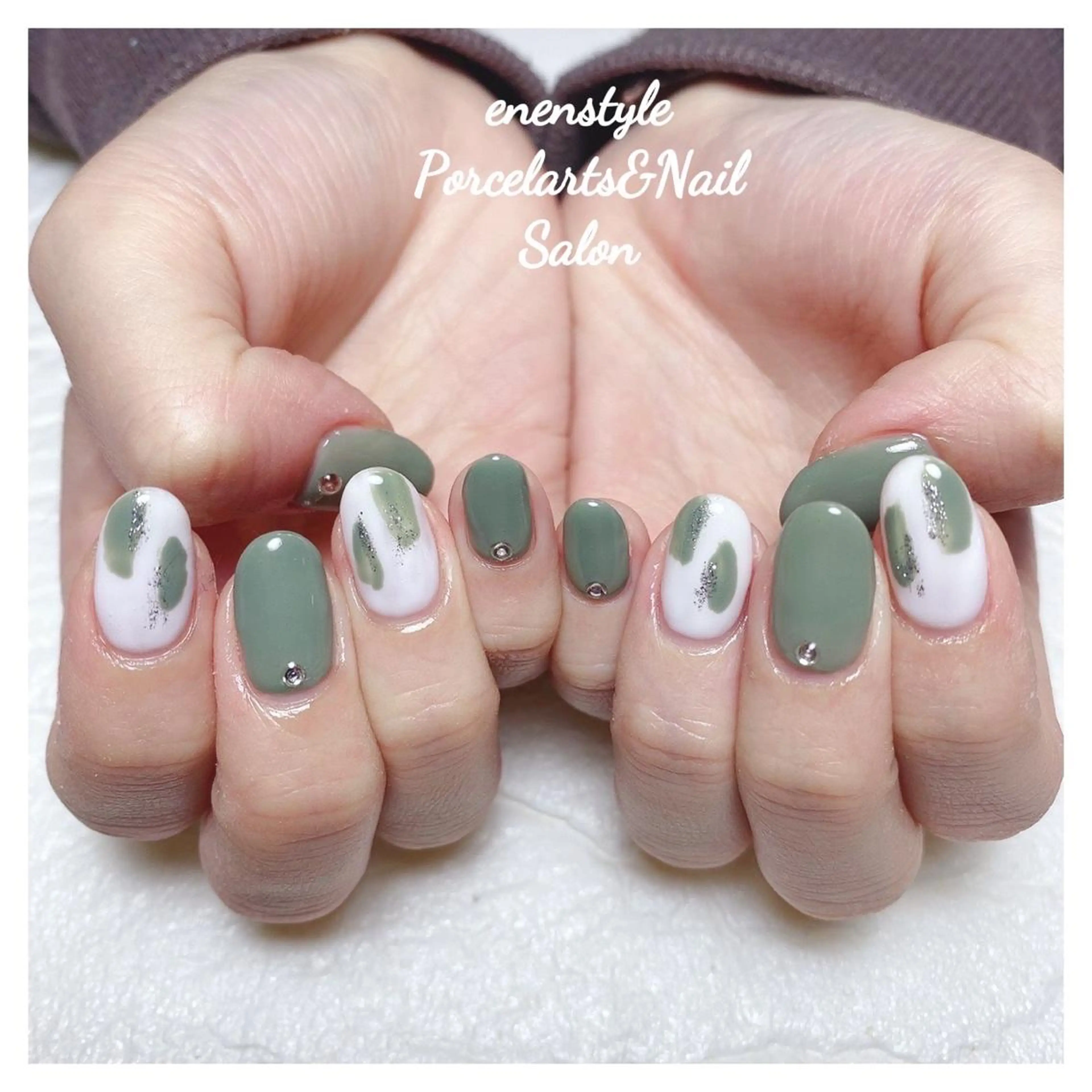 ミディアム ネイル ハンドネイル 👑enen style👑のネイルデザイン