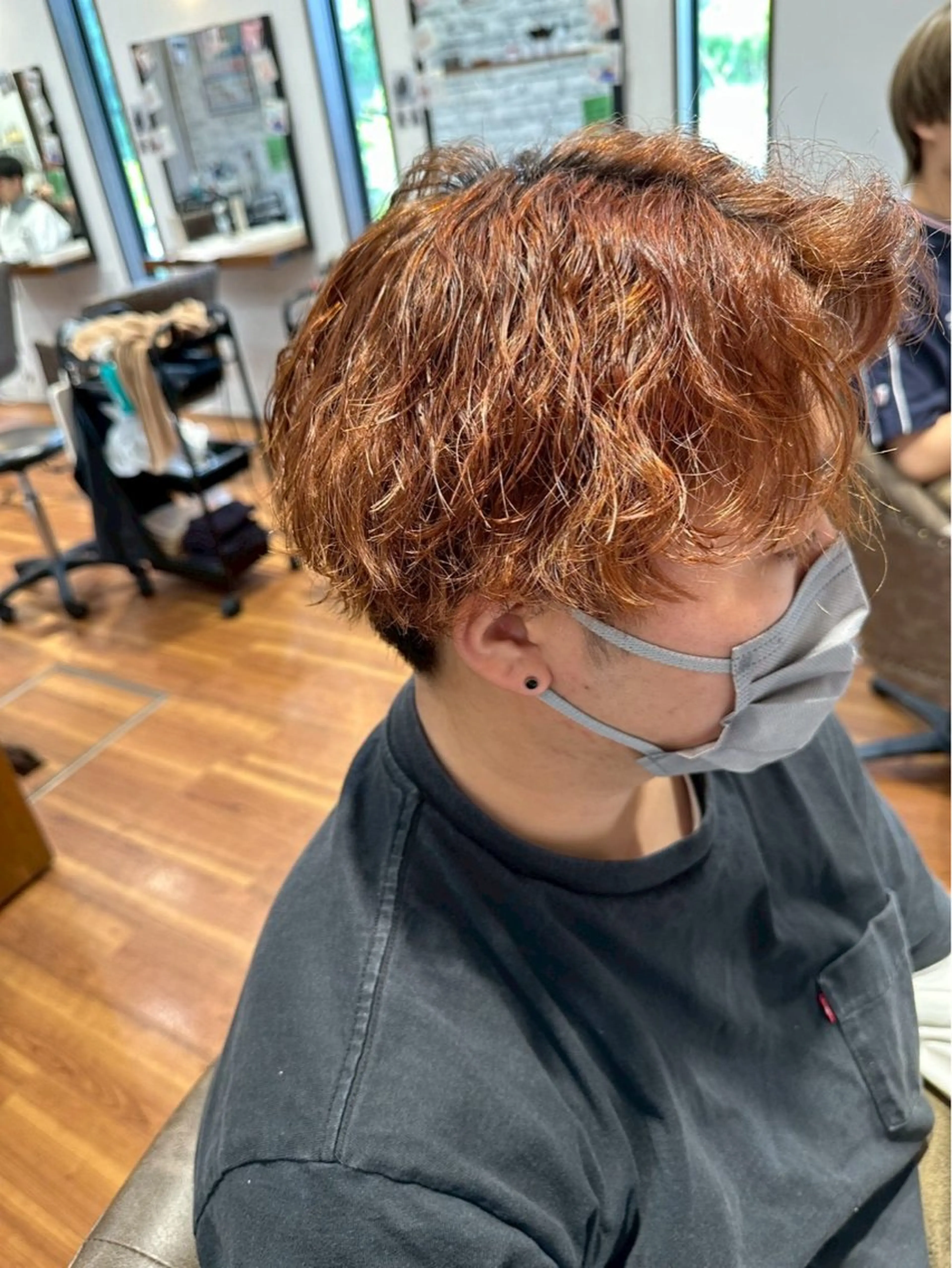 パーマ 伴 星来のヘアスタイル