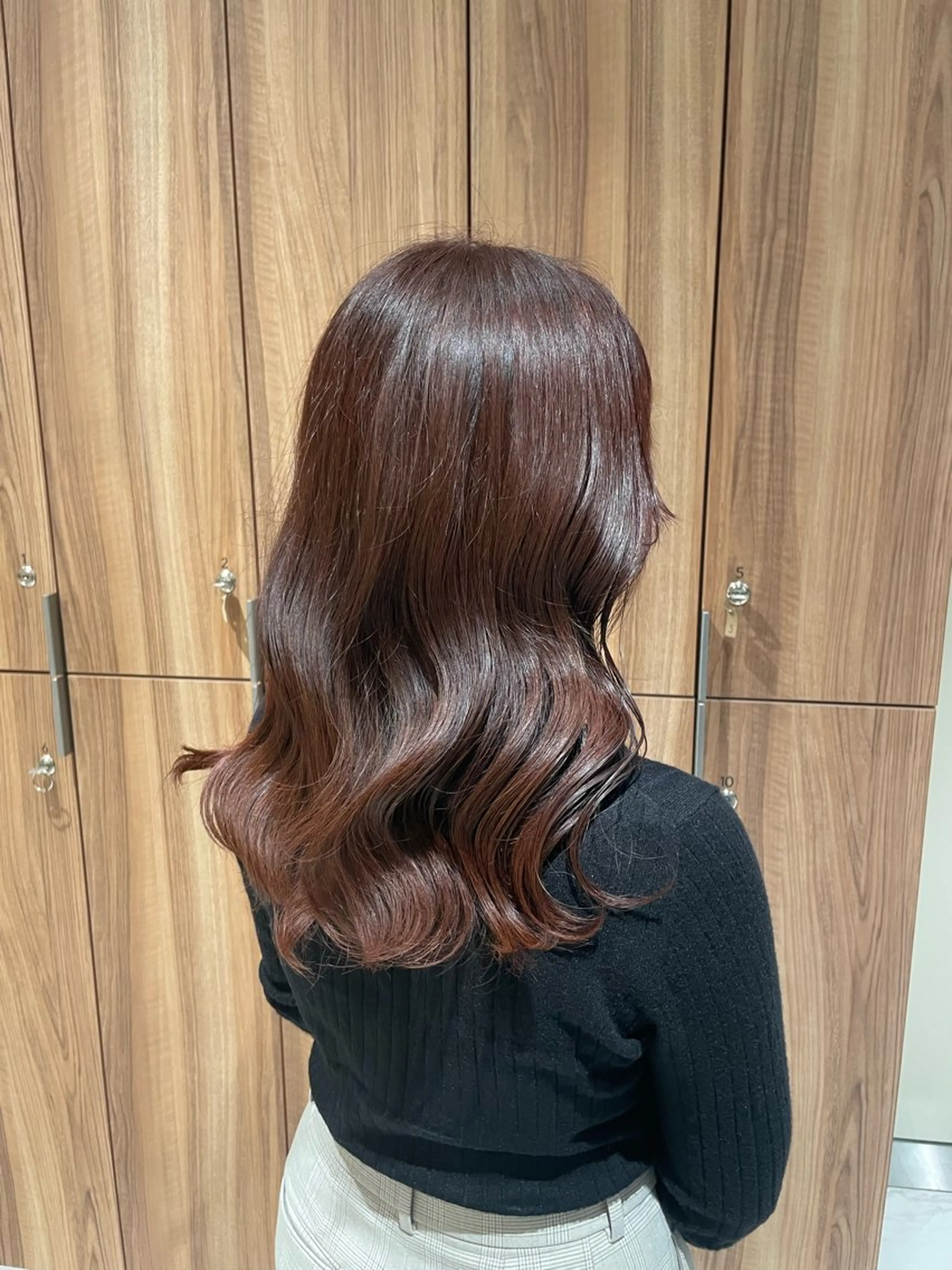 セミロング カラー RIN⌇ レイヤー⌇ 艶カラー🌙のヘアスタイル