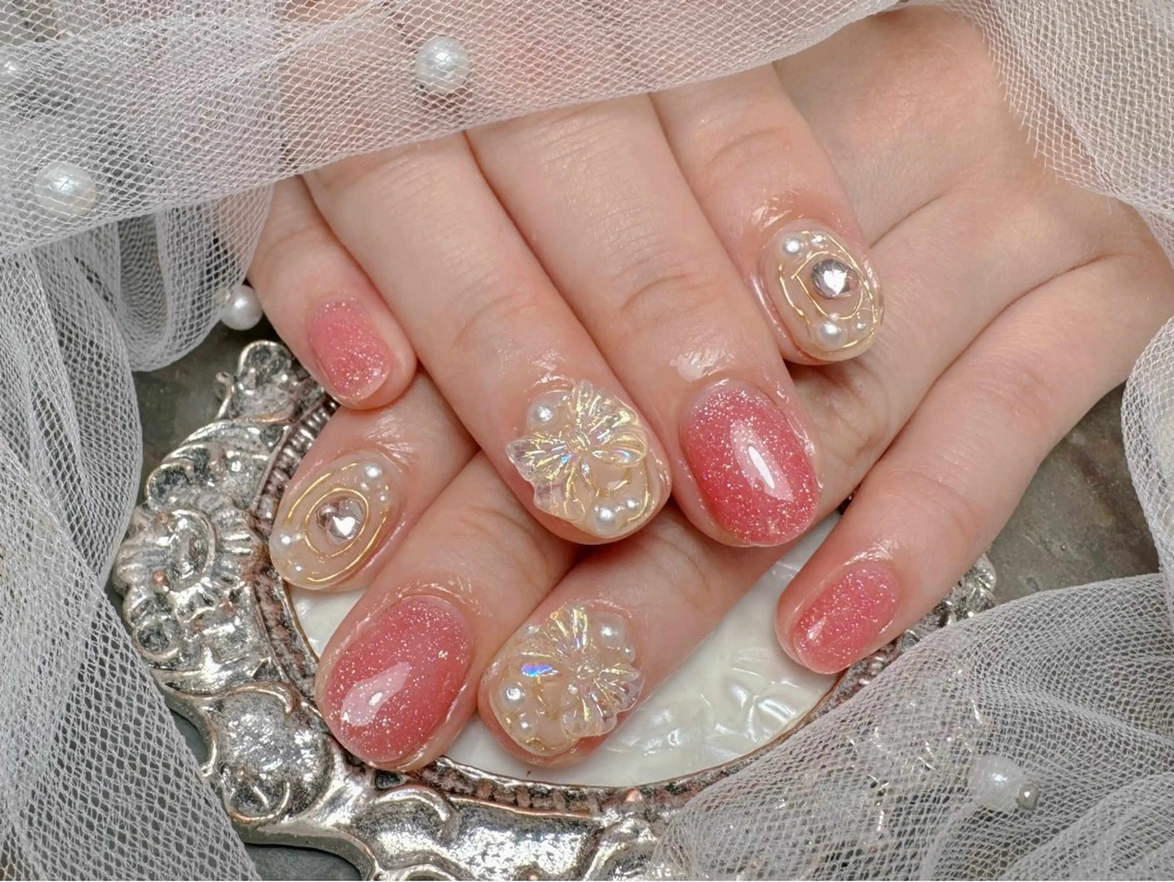 ネイル ハンドネイル マジックミラー所属・マジック ミラーのネイルデザイン