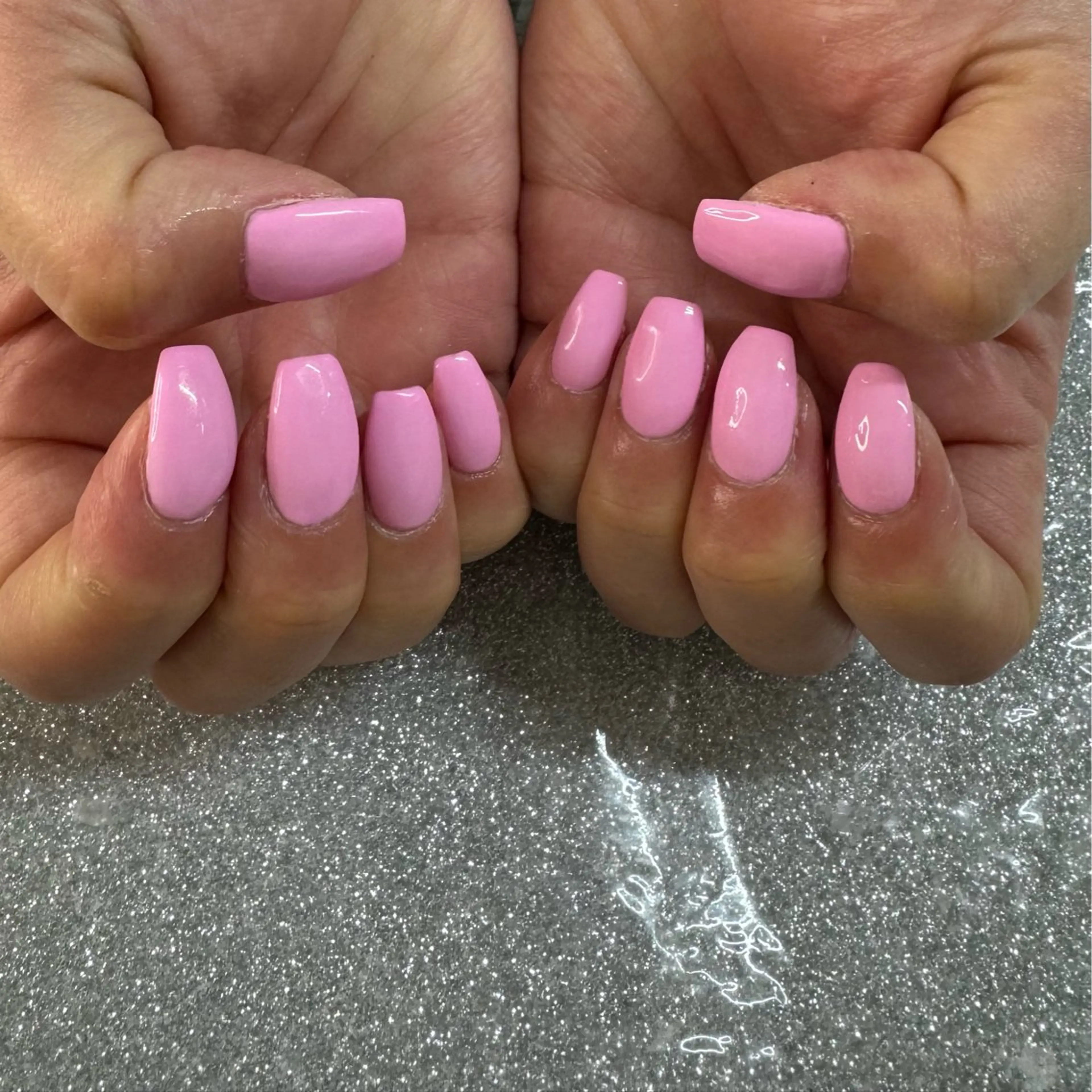 ネイル ハンドネイル VIERU 🌈🎀💖のネイルデザイン