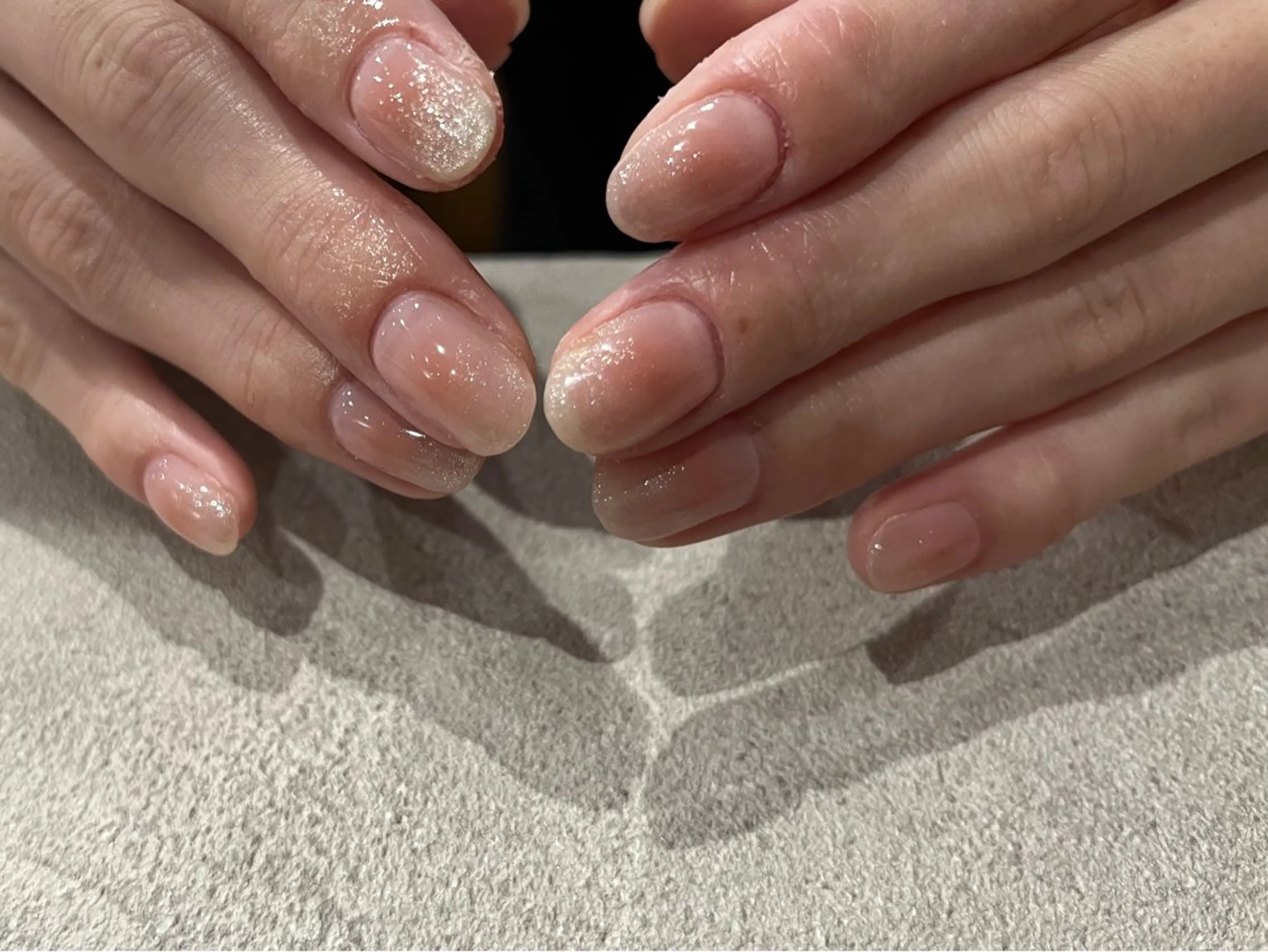 ネイル チークネイル マグネットネイル ハンドネイル scré as Ételのネイルデザイン