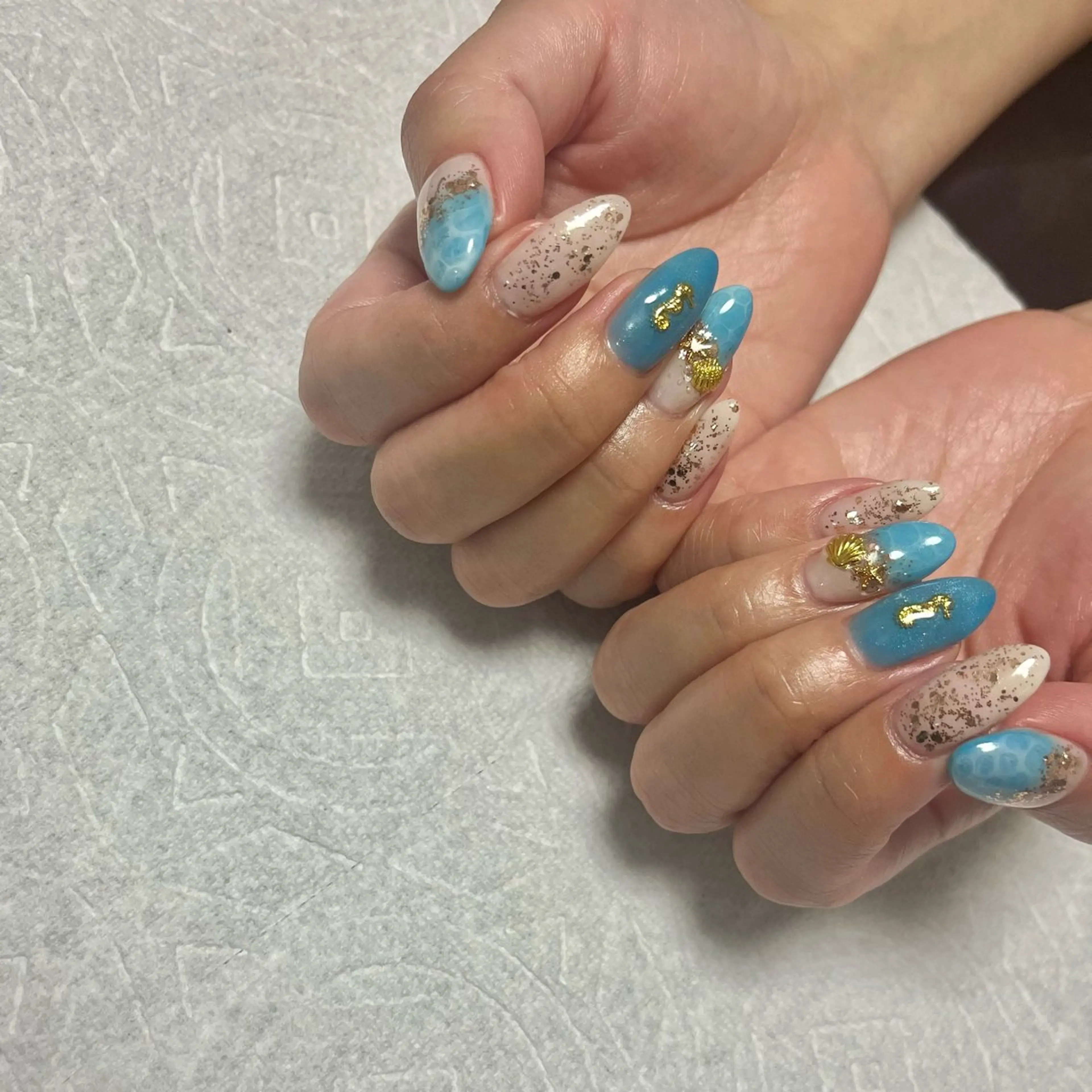 ネイル フラッシュネイル フットネイル フレンチネイル ジェルネイル ラメ(グリッター) ハンドネイル beautysalonLino所属・ネイルサロン ⭐︎Linoのその他イメージ