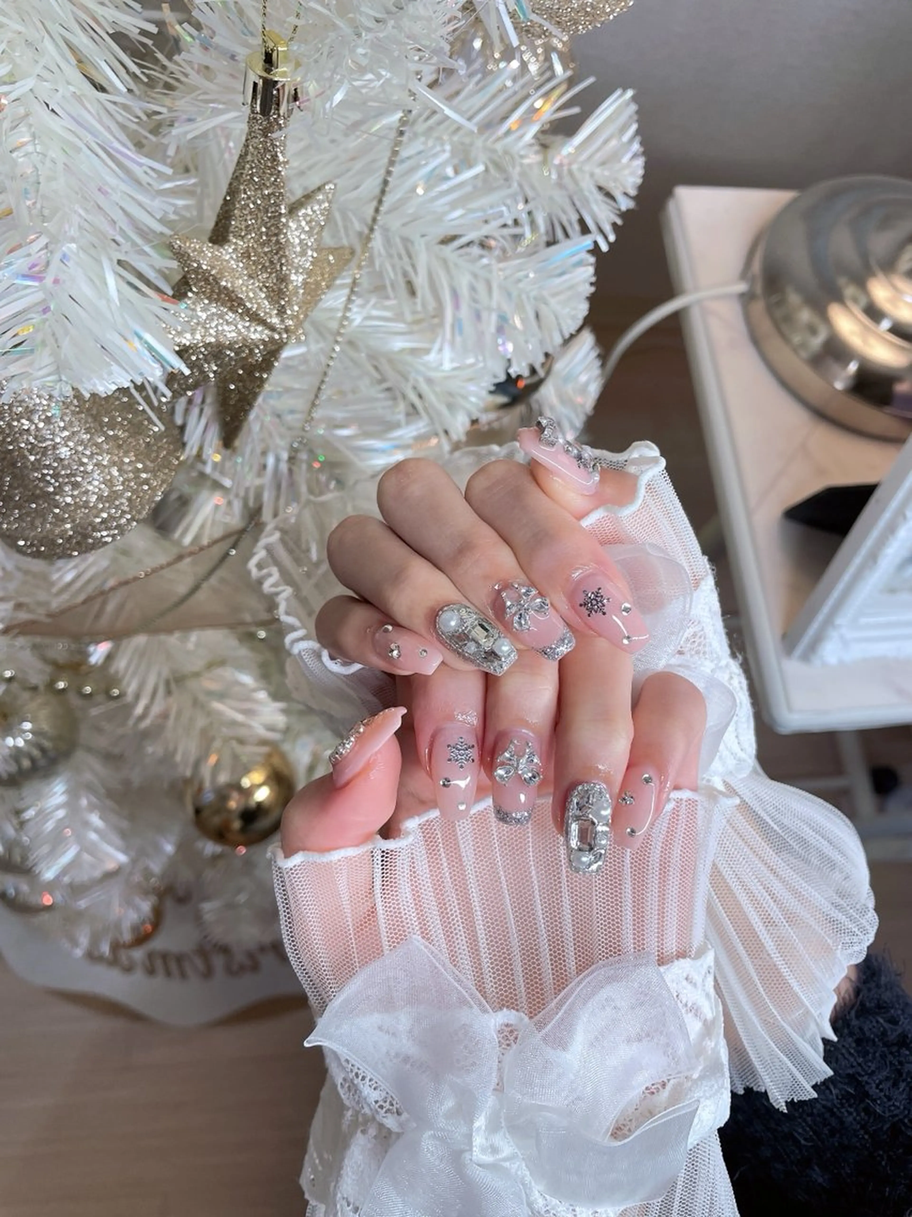 ネイル 23時まで❤︎韓国、 ワンホンネイルのネイルデザイン