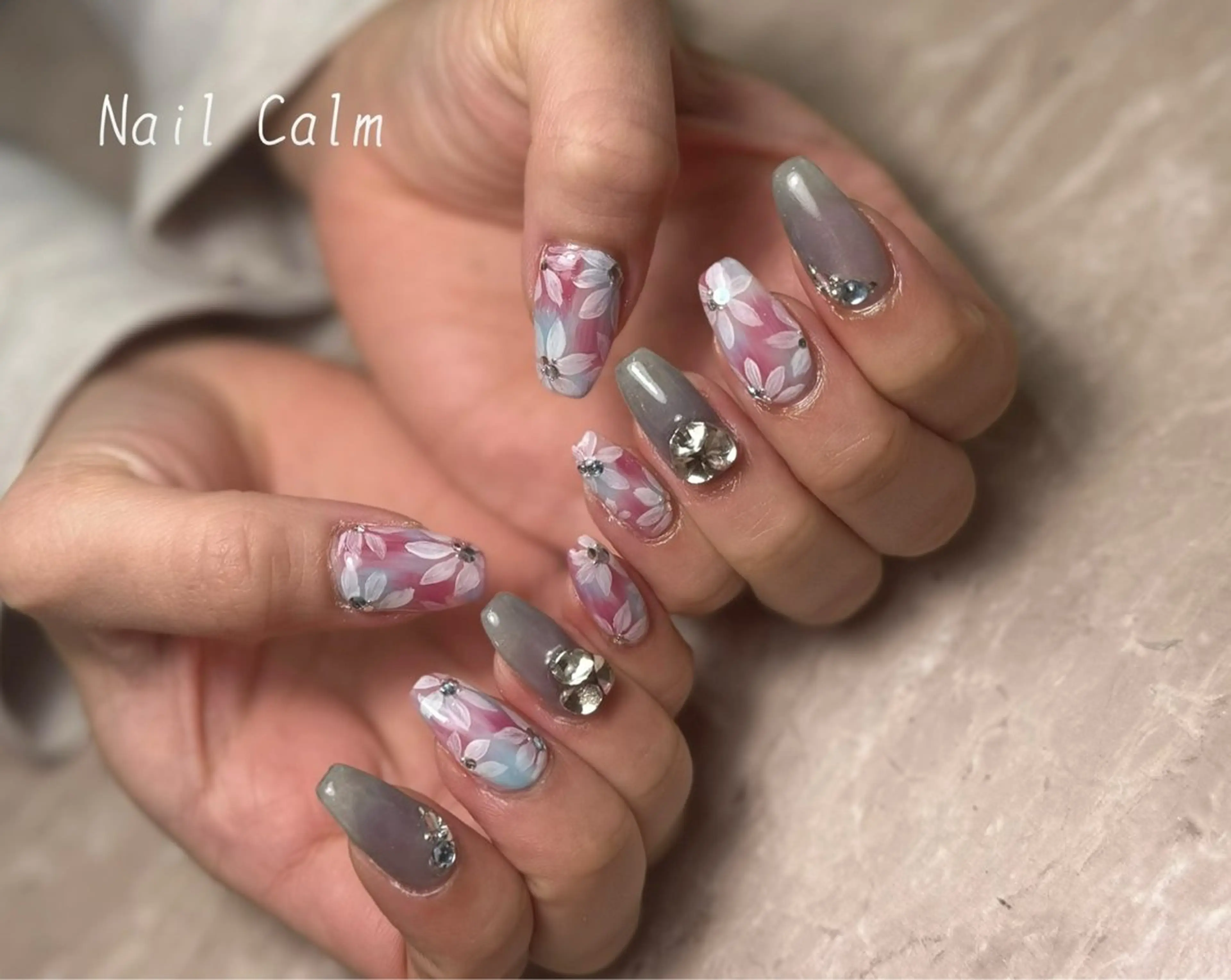 ネイル フラワーネイル ハンドネイル Nail Calm所属・プライベートサロン Calmのネイルデザイン
