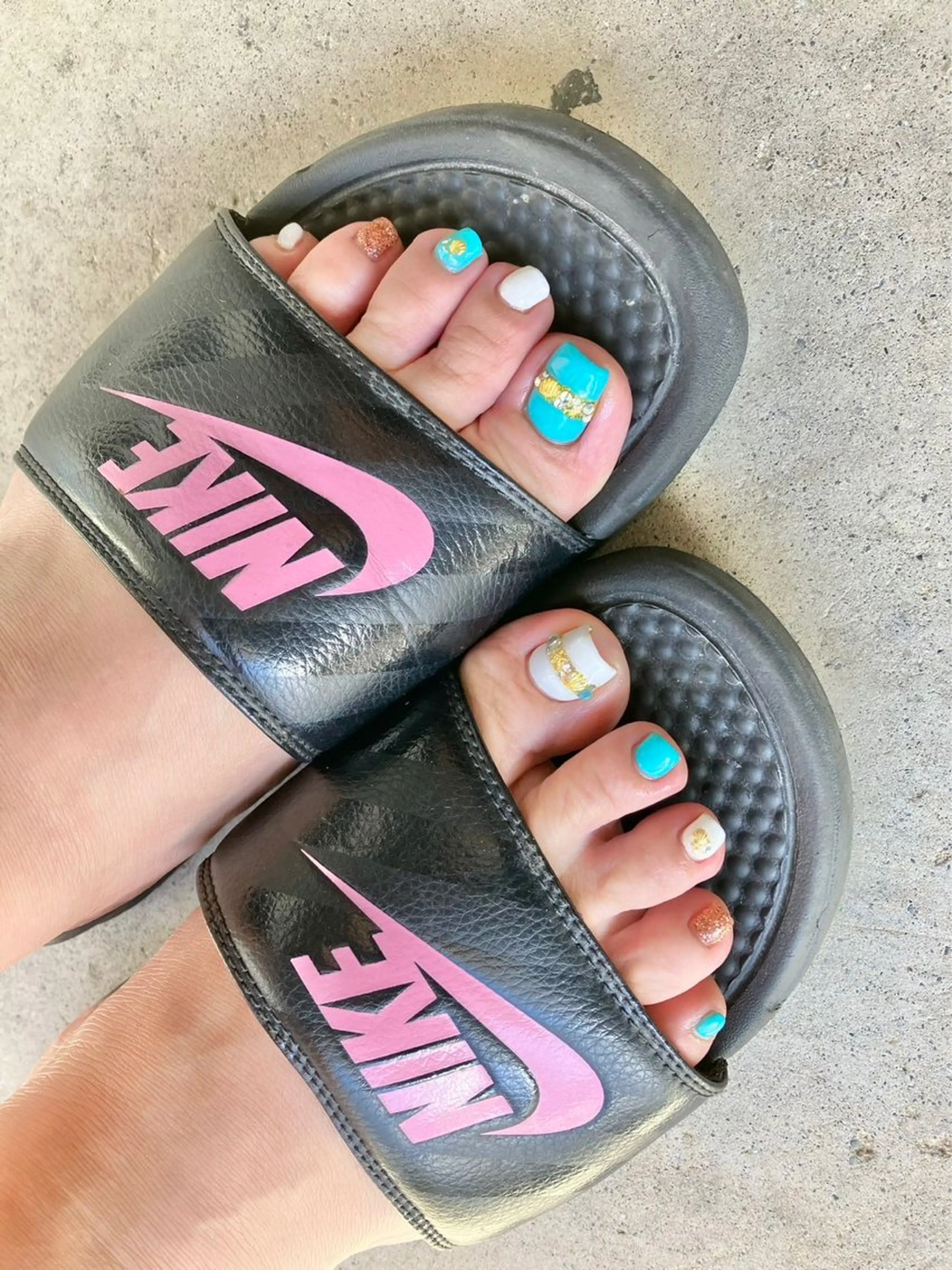 ネイル 持ち込み フットネイル Rena-ju キャサディのネイルデザイン