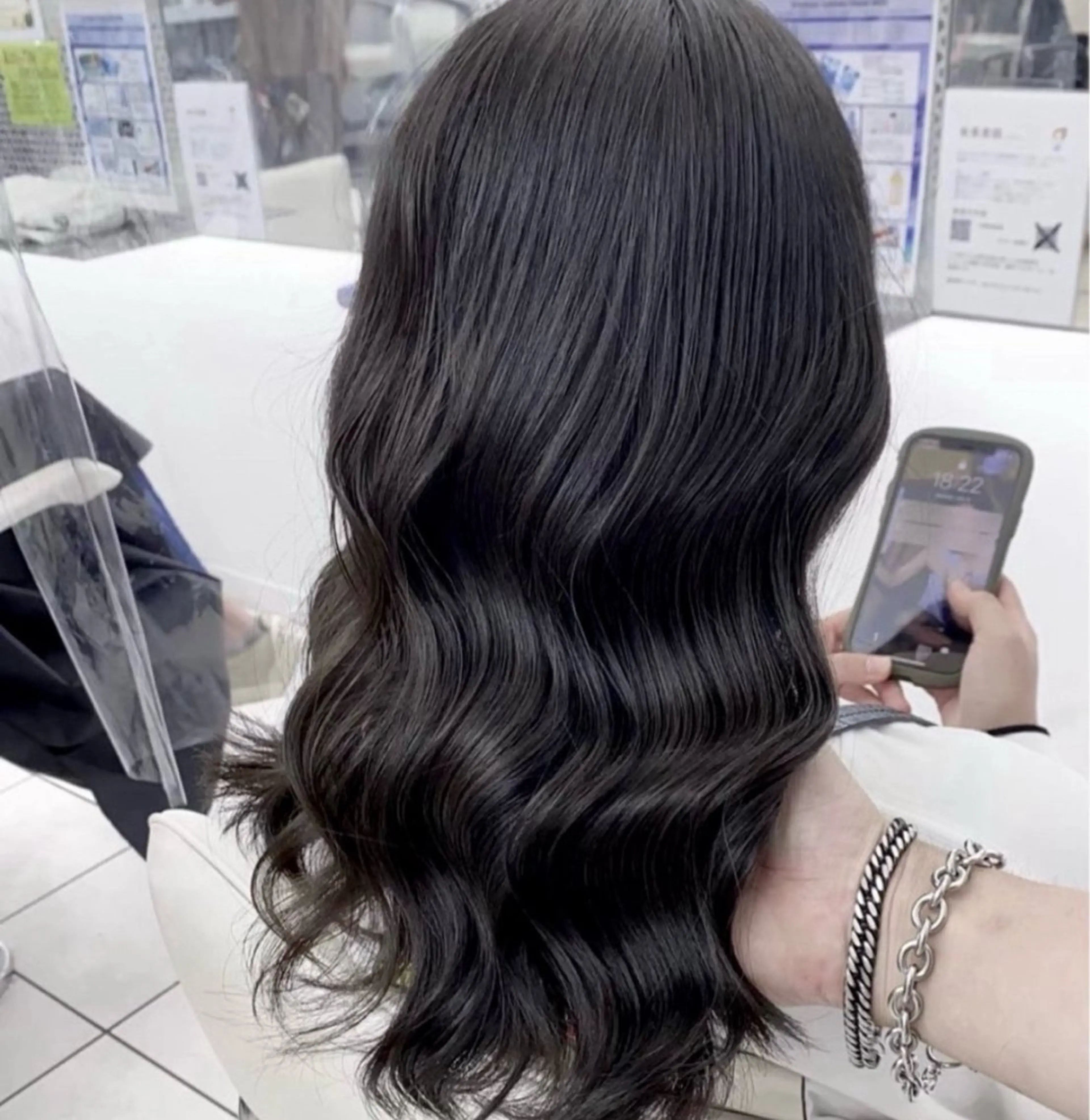 [人気No.1💎] 透明感 暗髪カラー 🐈‍⬛🫧の写真