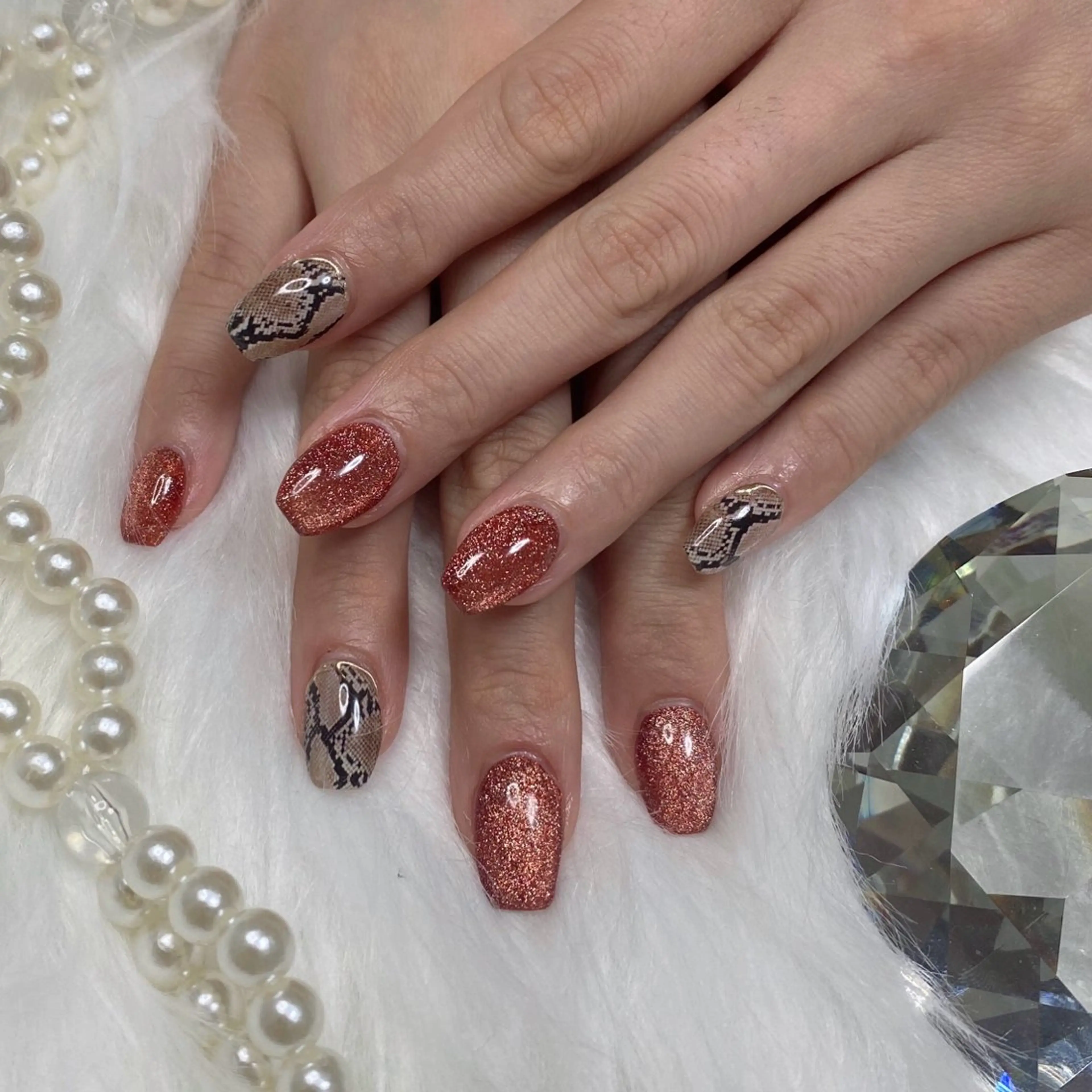 ネイル キラキラネイル マグネットネイル PON nailのネイルデザイン