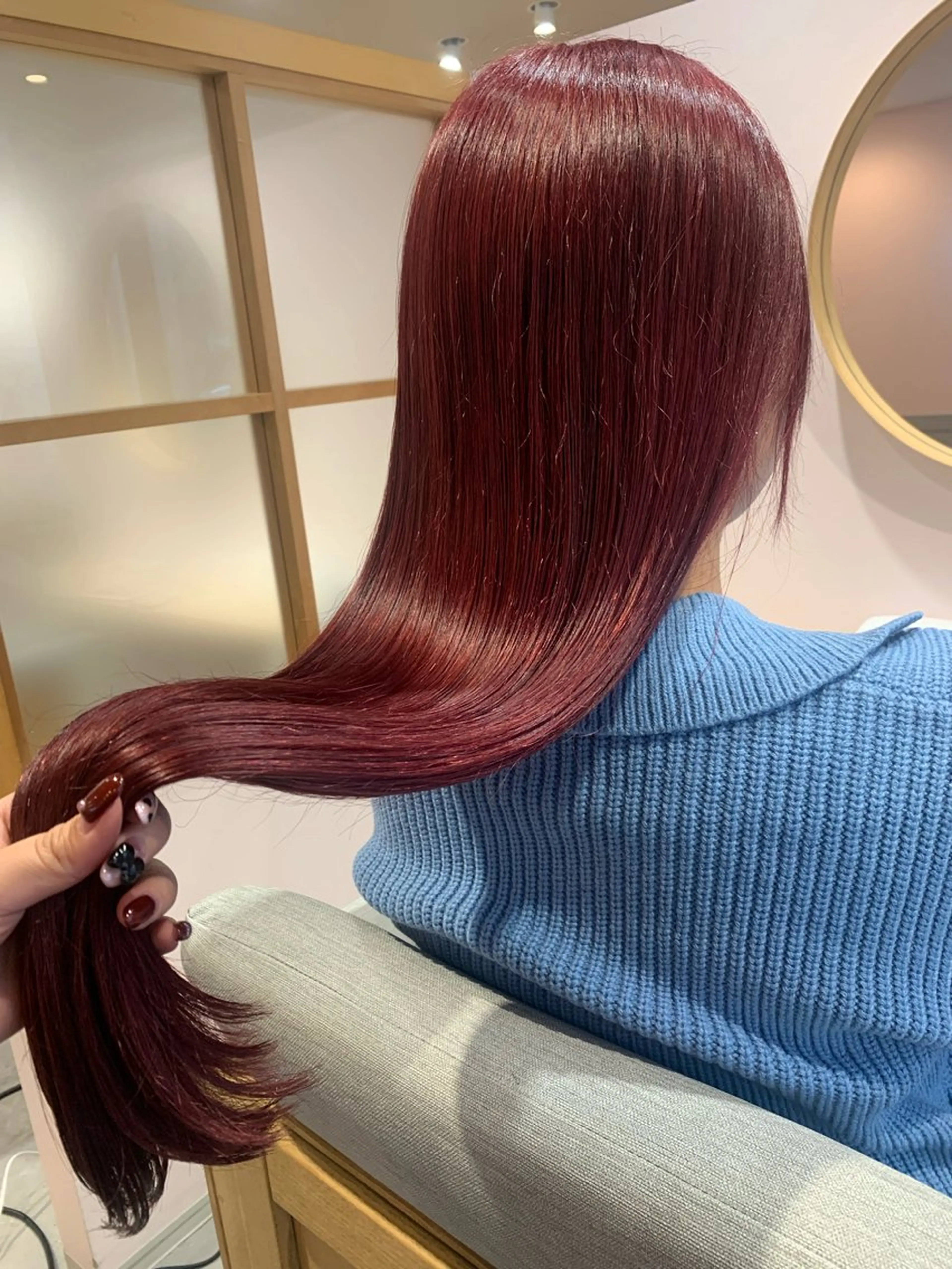 ロング カラー レッドカラー rio .のヘアスタイル