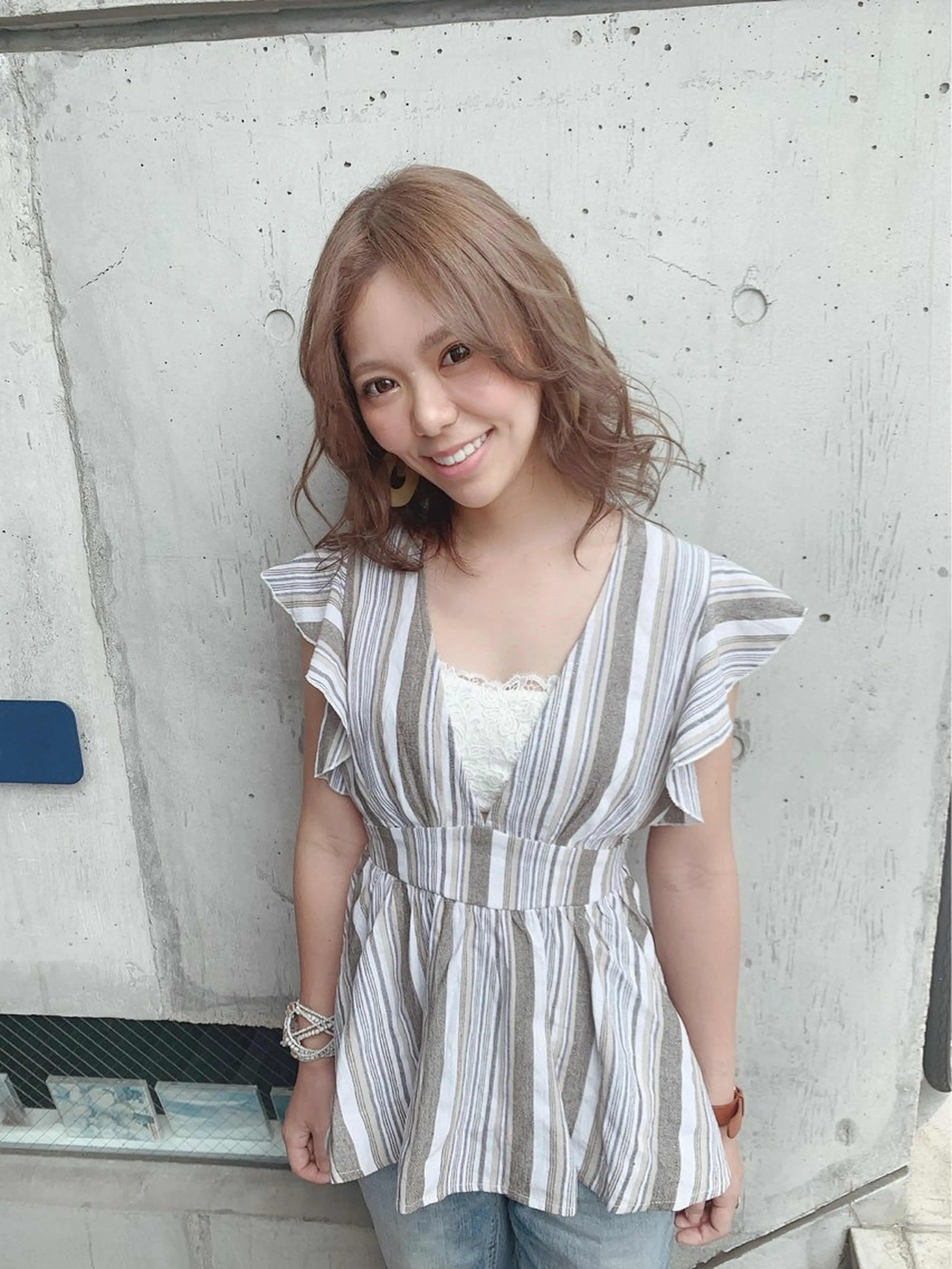 ミディアム カラー カット ヘアカラー トリートメント HAIRsalon BONDS所属・山本 佳裕のヘアスタイル