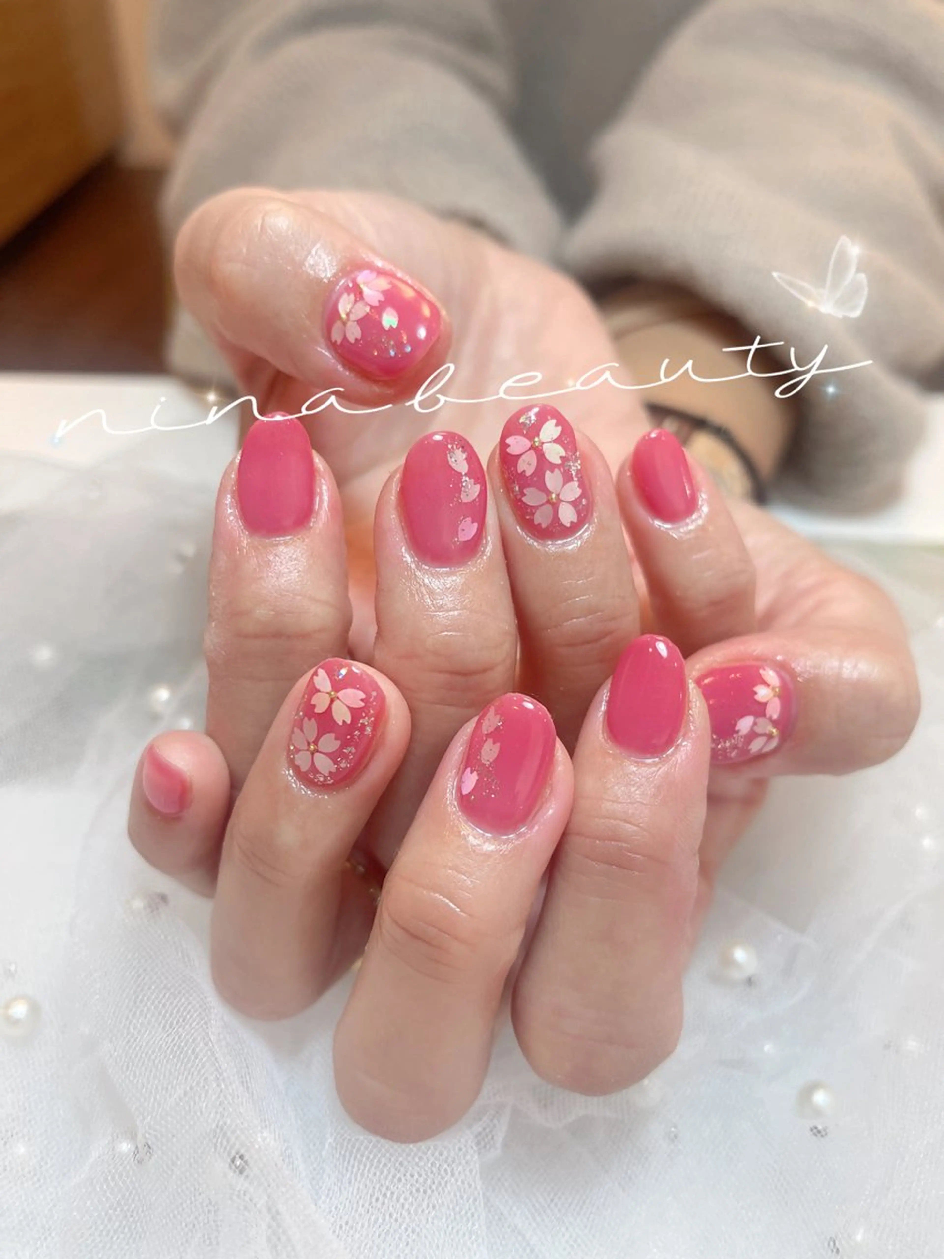 ミディアム nina beautyのネイルデザイン