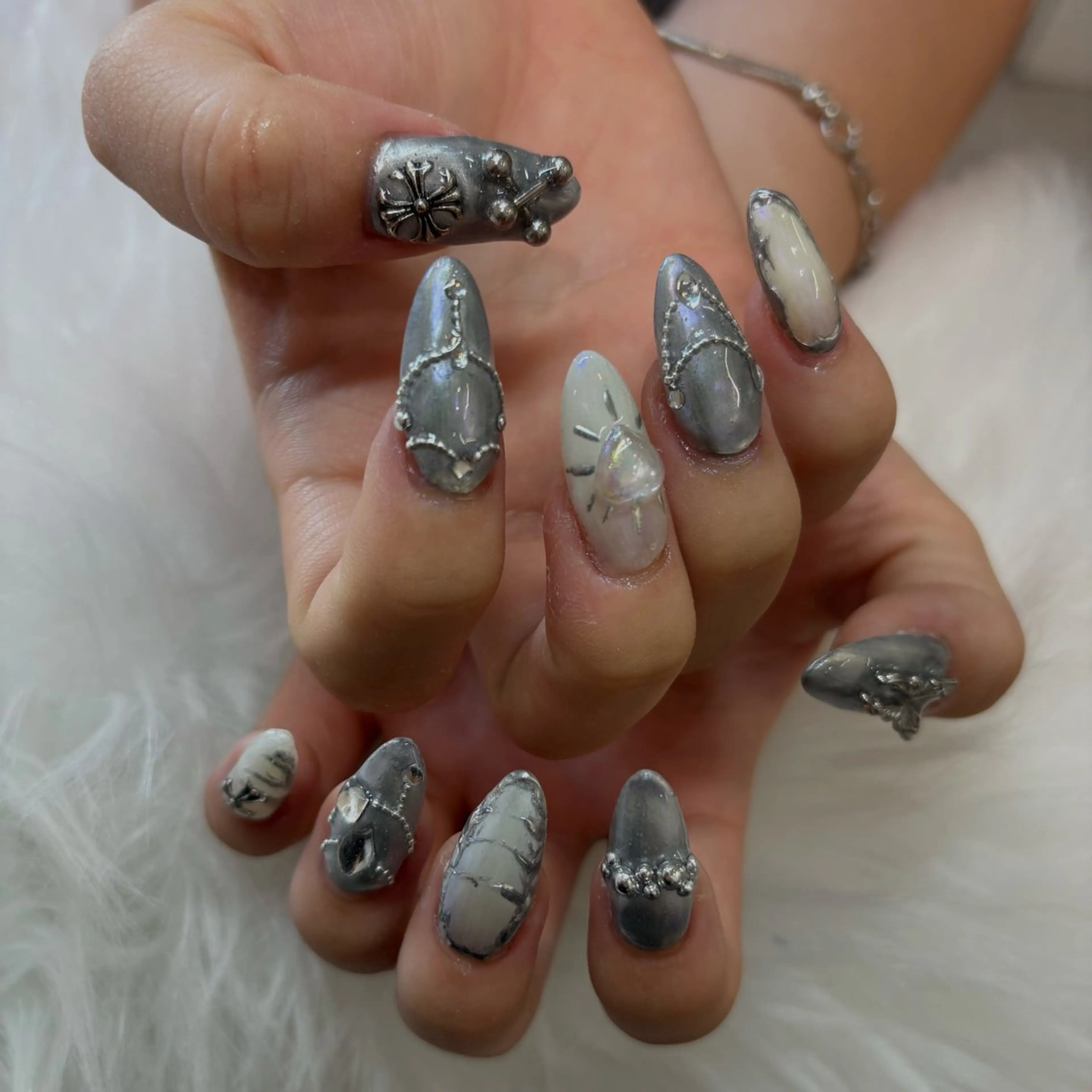 ネイル 長さ出し フットネイル ハート キラキラネイル 韓国ネイル vante_aimi .パラジェル取扱店のネイルデザイン