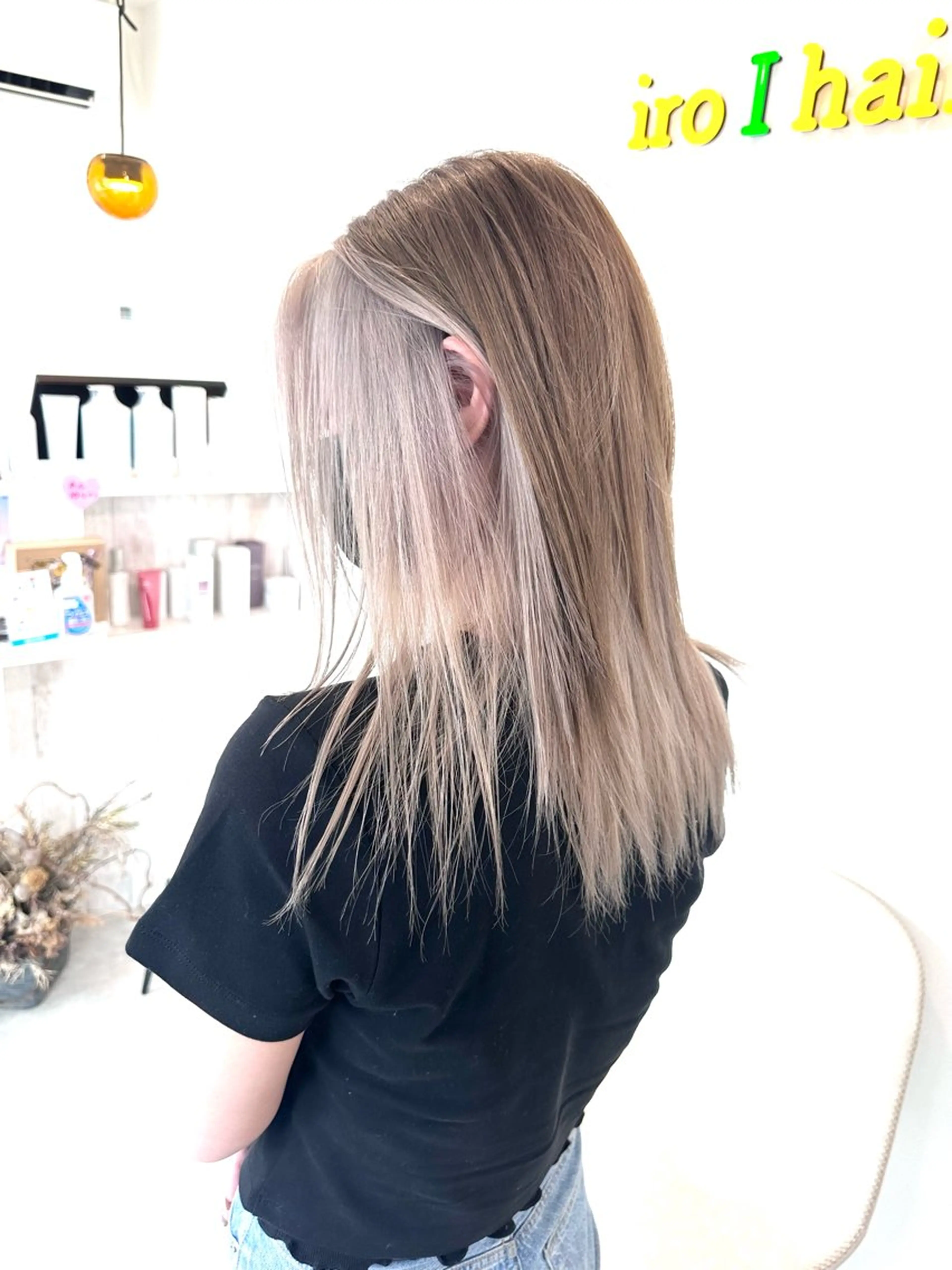 セミロング カラー カット ヘアカラー 加藤 佑二のヘアスタイル