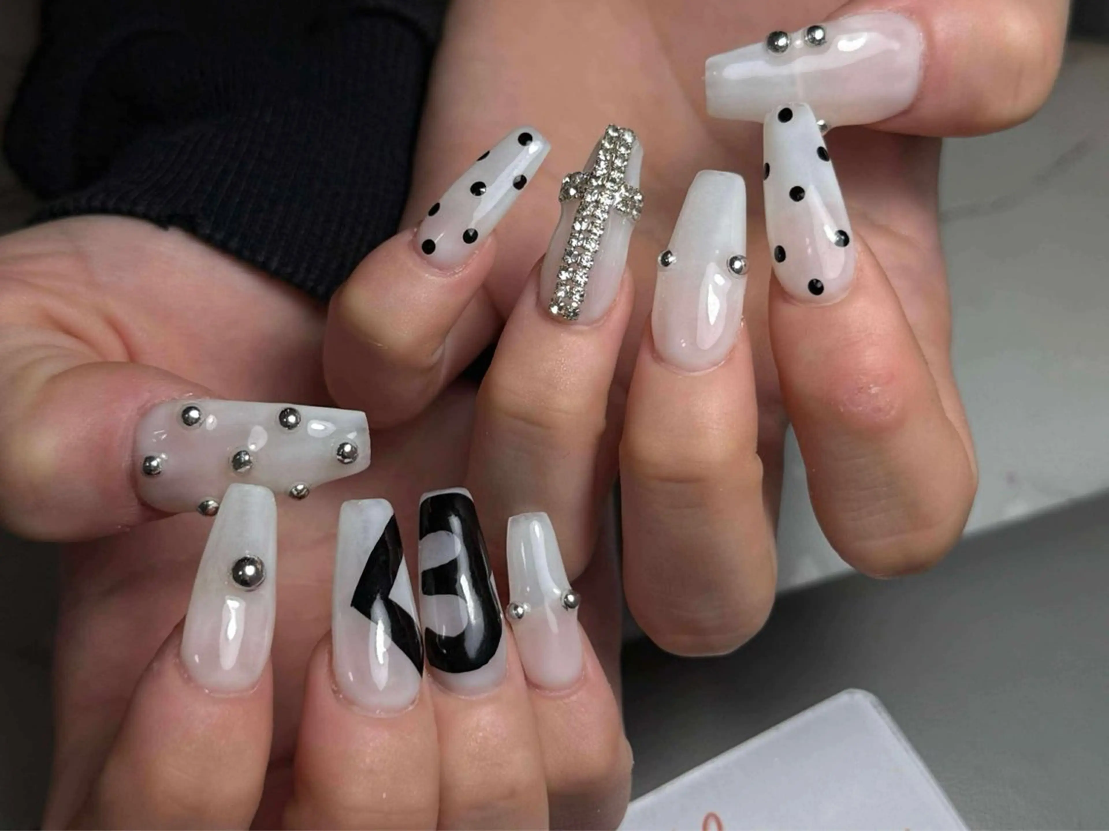 ネイル アートネイル フレンチネイル ジェルネイル グラデーション 韓国ネイル ハンドネイル ハンドケア さくら💮💮 【オフ無料】のネイルデザイン