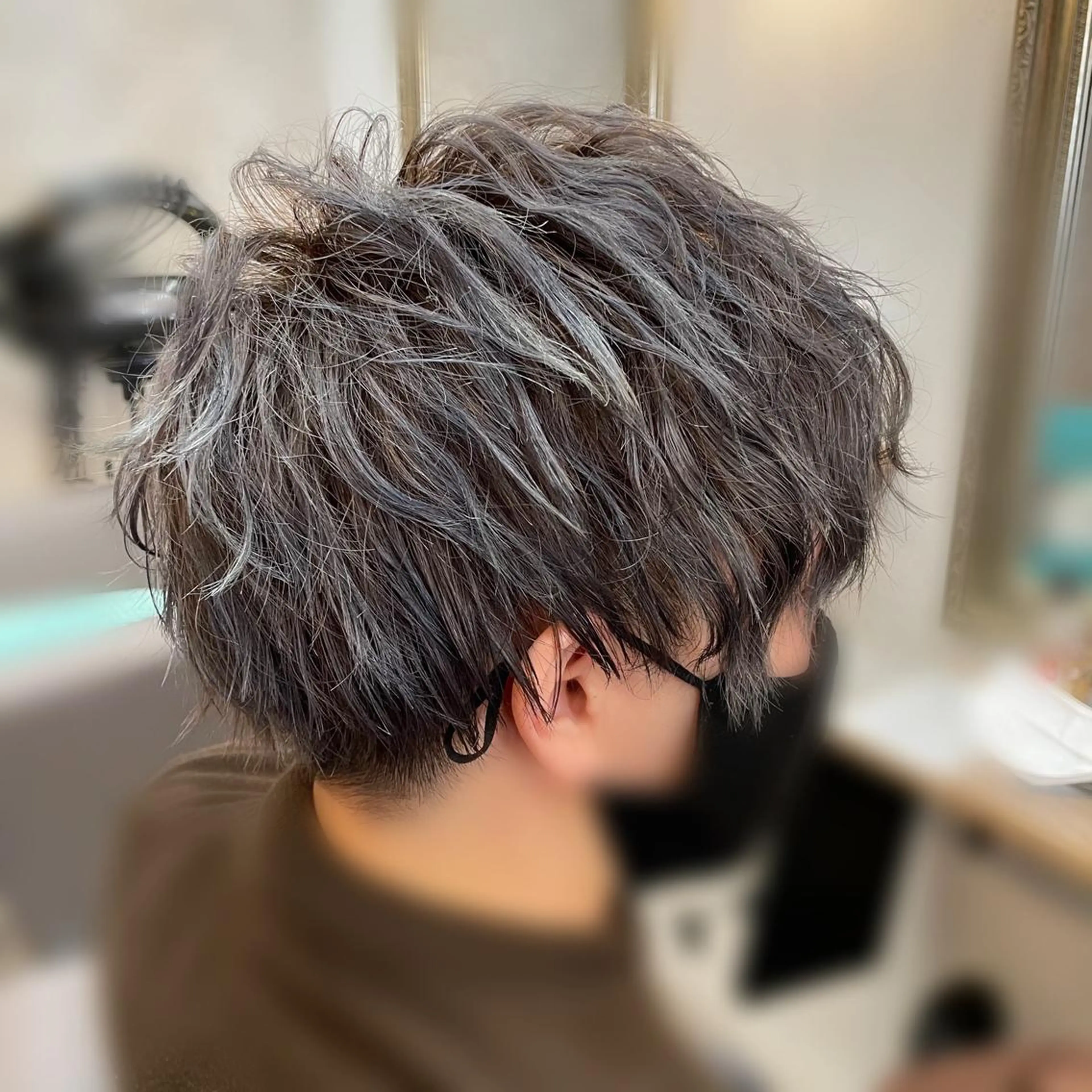 カラー メンズ 齋藤 真由のヘアスタイル