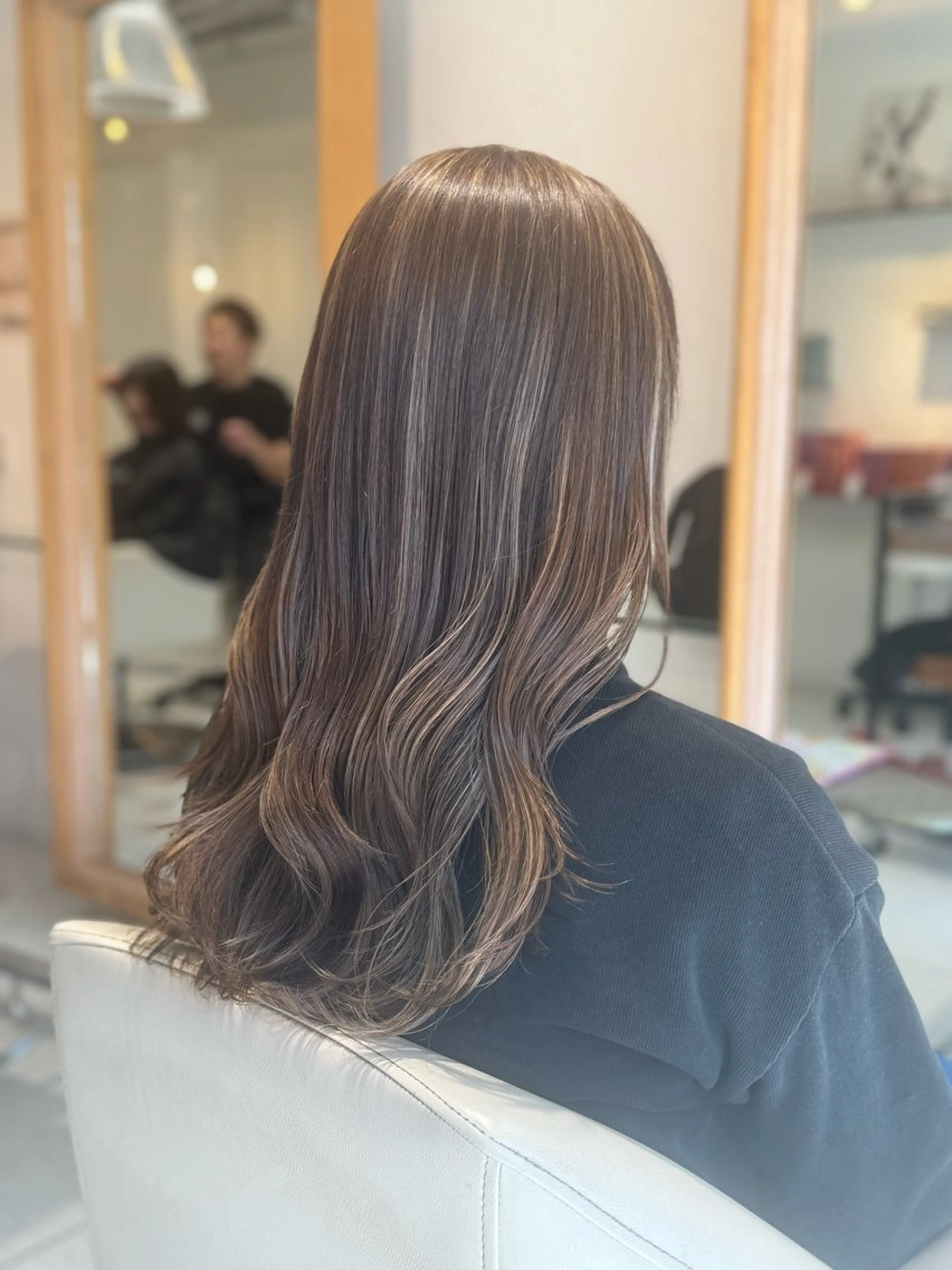 ロング カラー 山内 瑞穂のヘアスタイル