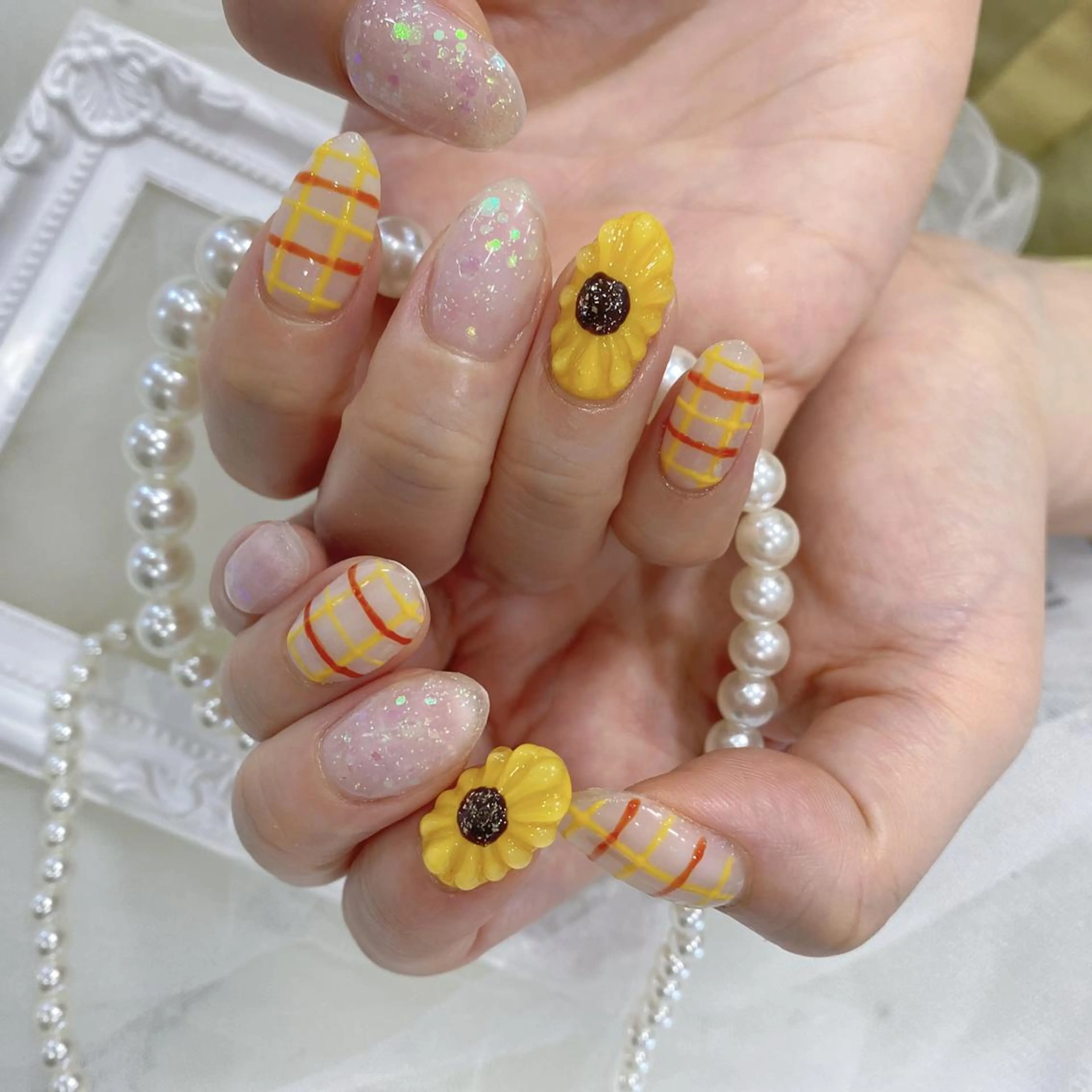 ネイル 🌼リオナ ♥️のネイルデザイン