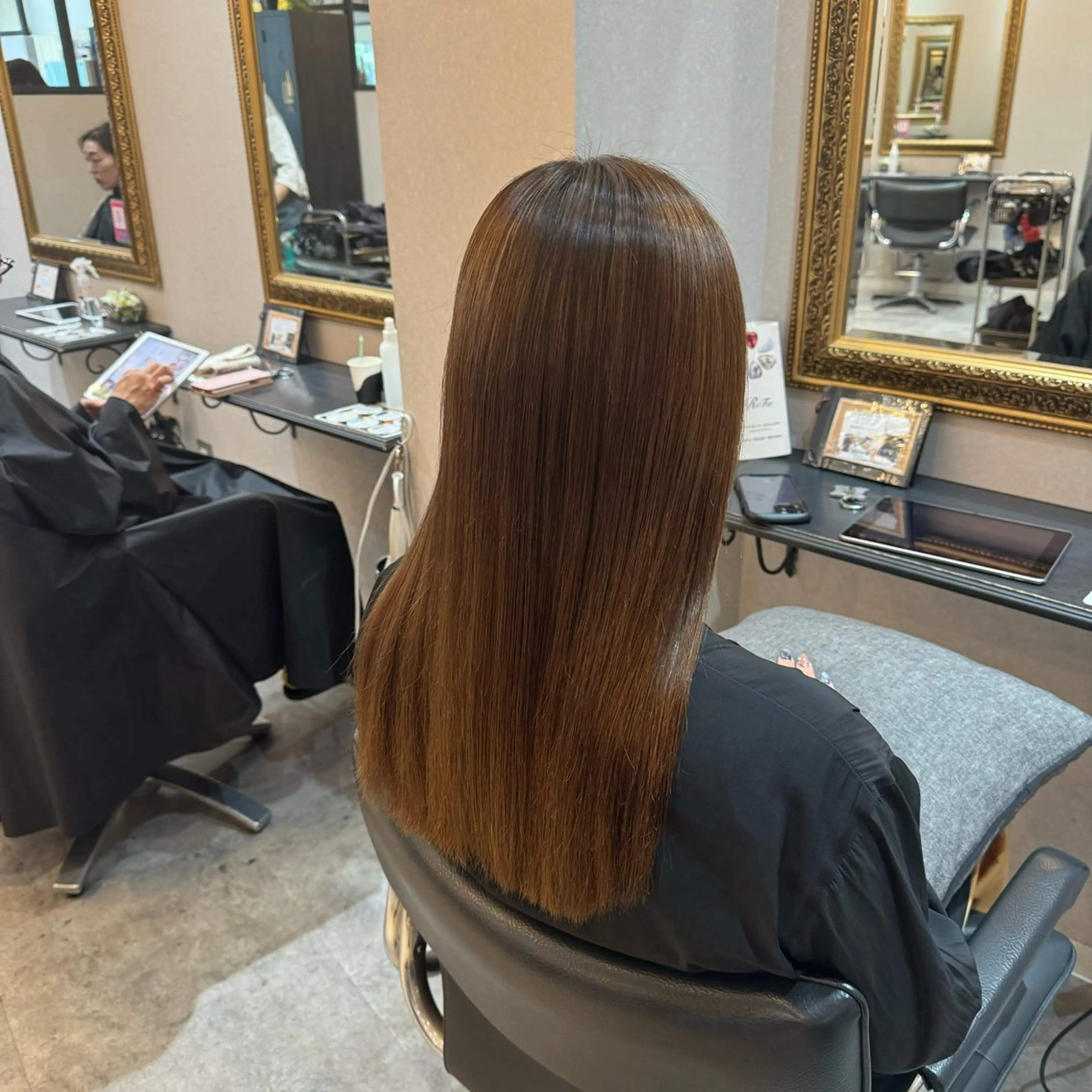 ロング ハイライト 縮毛矯正 🫧透明感カラー 🫧 ジルバ清水南海のヘアスタイル