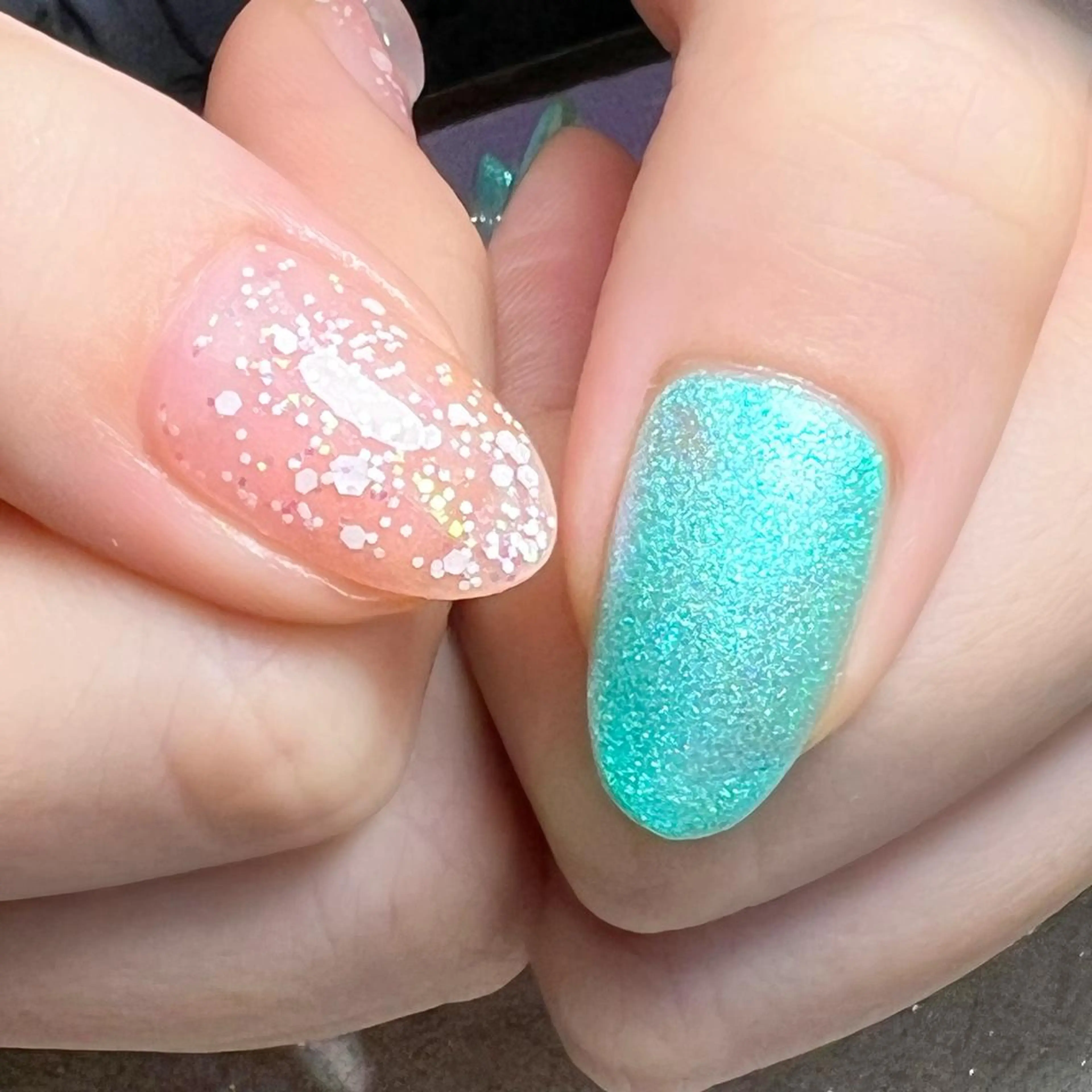 ネイル Mizuliネイル 眉毛メイクのサロンのネイルデザイン