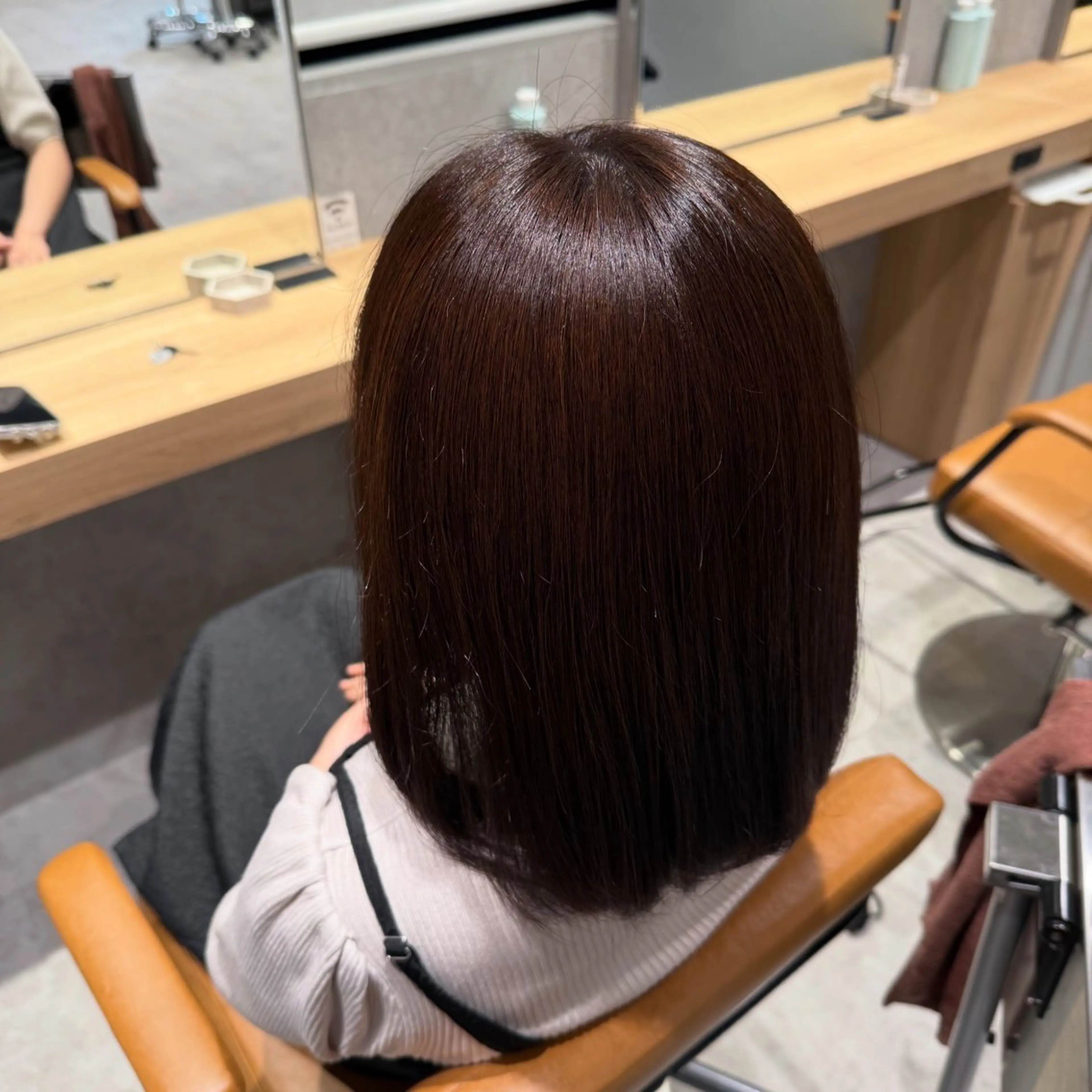 セミロング 青木 あいかのヘアスタイル