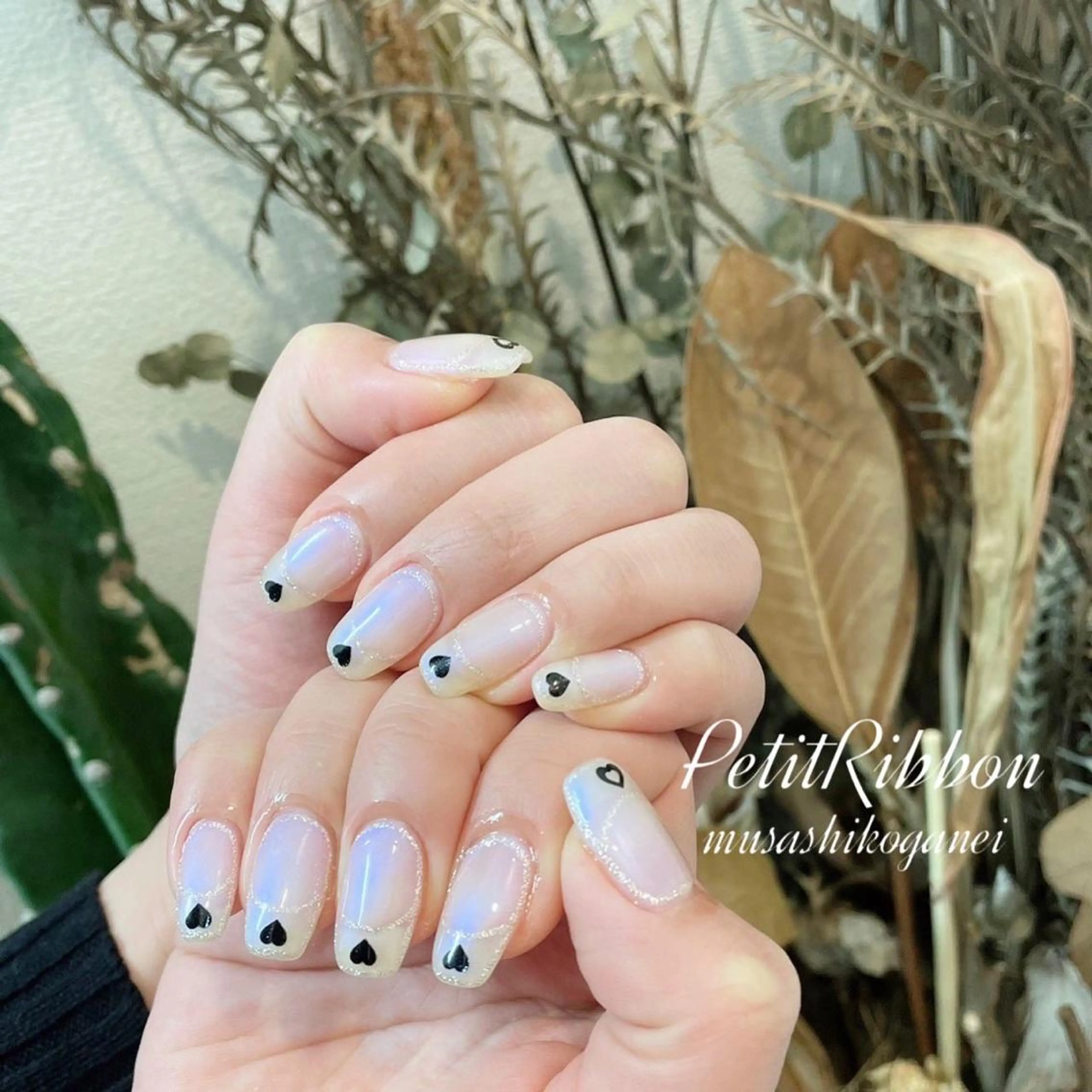 ネイル アートネイル オーロラネイル フレンチネイル ジェルネイル ガラスフレンチ ハンドネイル ネイルPetit Ribbonのネイルデザイン
