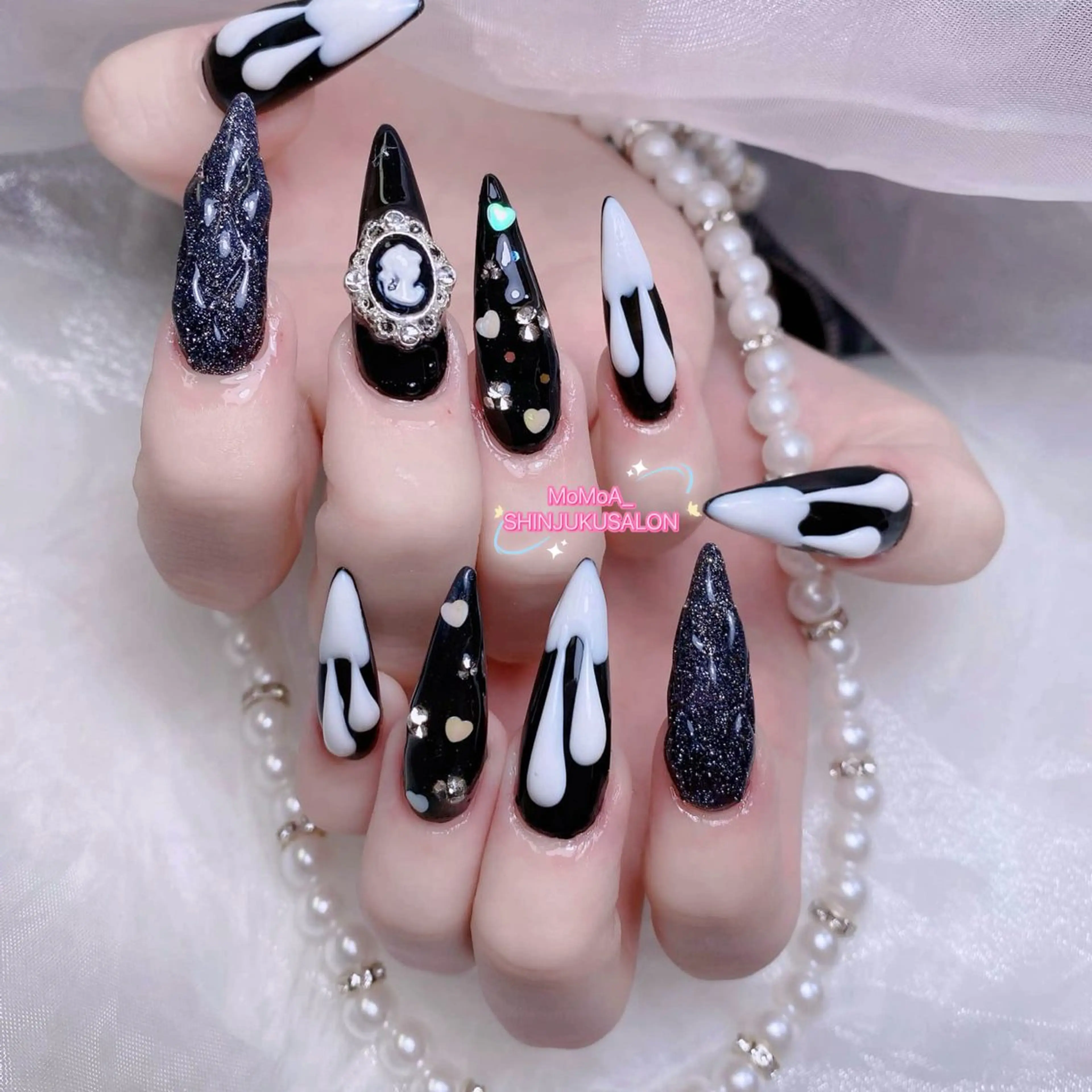 ネイル 成人式 ジェルネイル ロングネイル マグネットネイル 大理石ネイル(マーブル) ハンドネイル MoMoA Nail ネイル長さ出し専門店のネイルデザイン