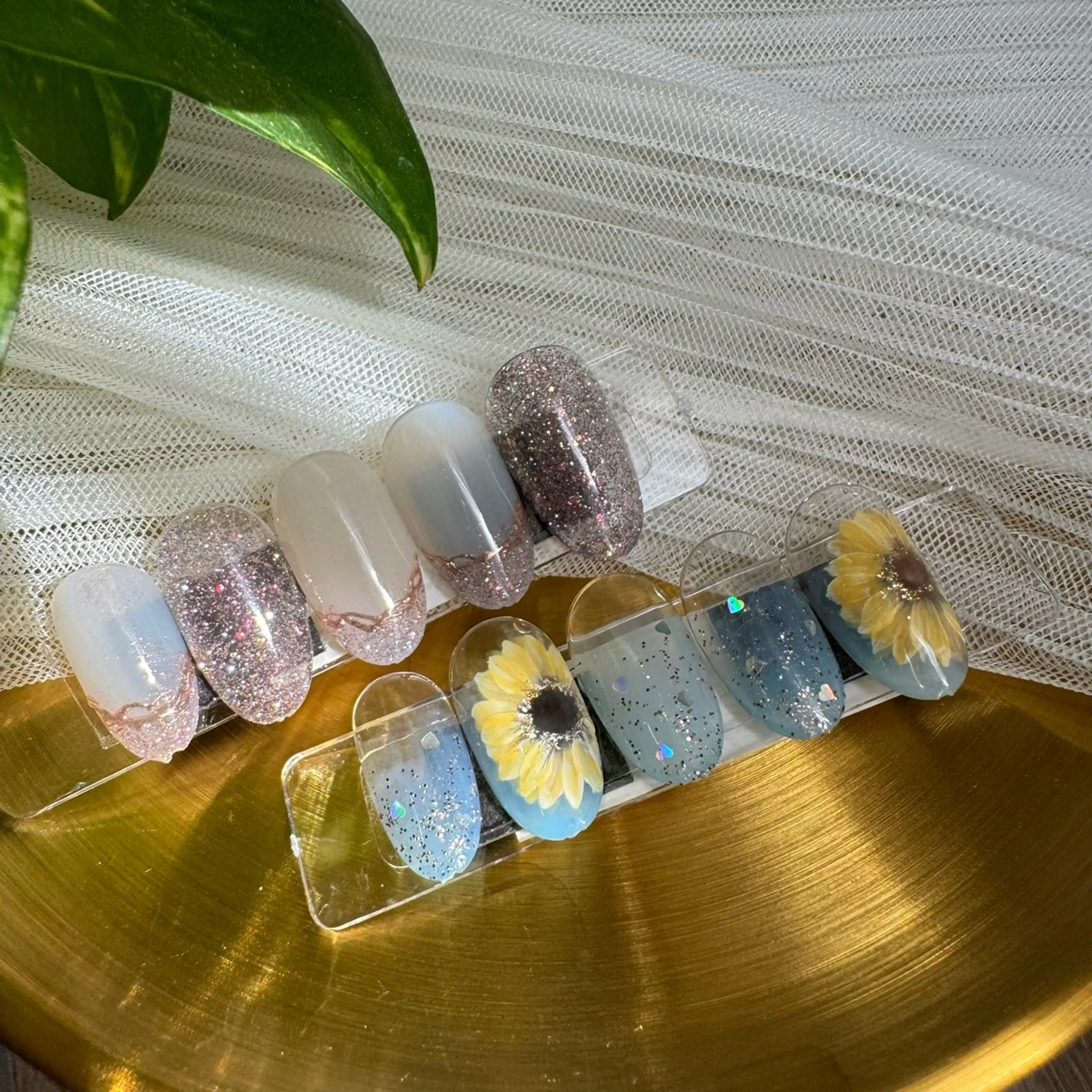 ネイル フラッシュネイル フレンチネイル 夏ネイル Hana_ Rieのネイルデザイン