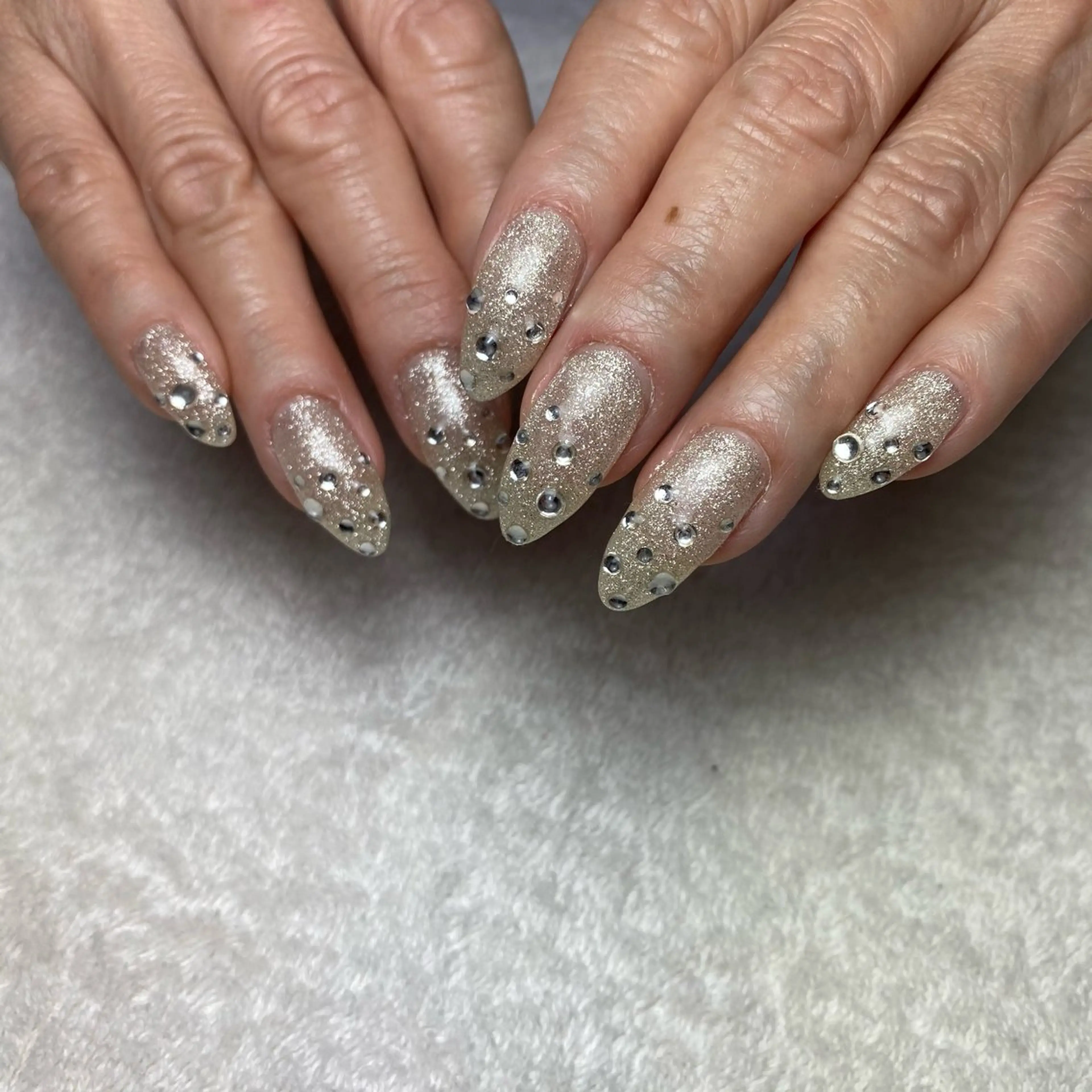 ネイル キラキラネイル ハンドネイル COCO+所属・COCO +のエステ・リラクイメージ