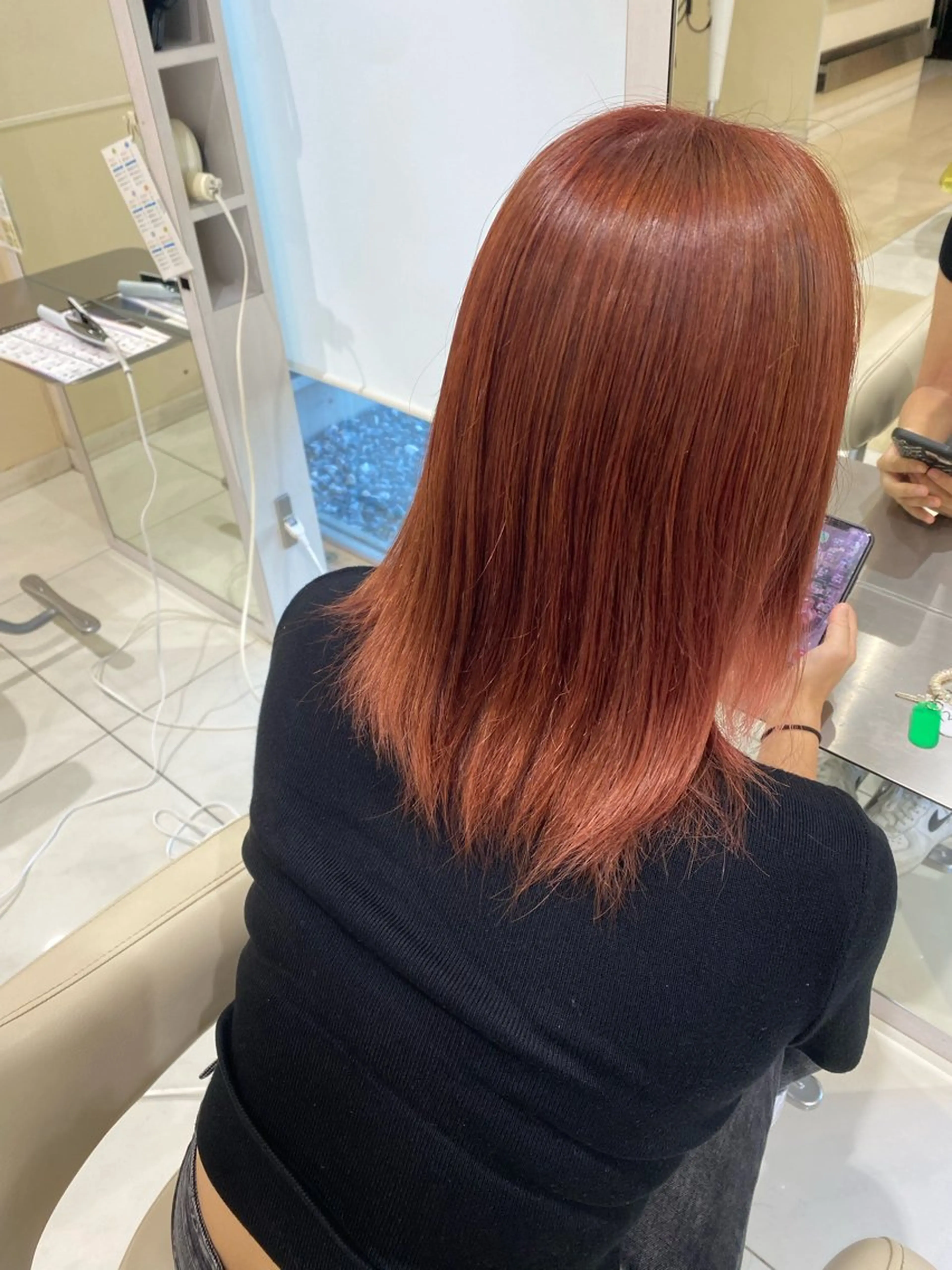 ミディアム カラー 中山 愛美莉のヘアスタイル