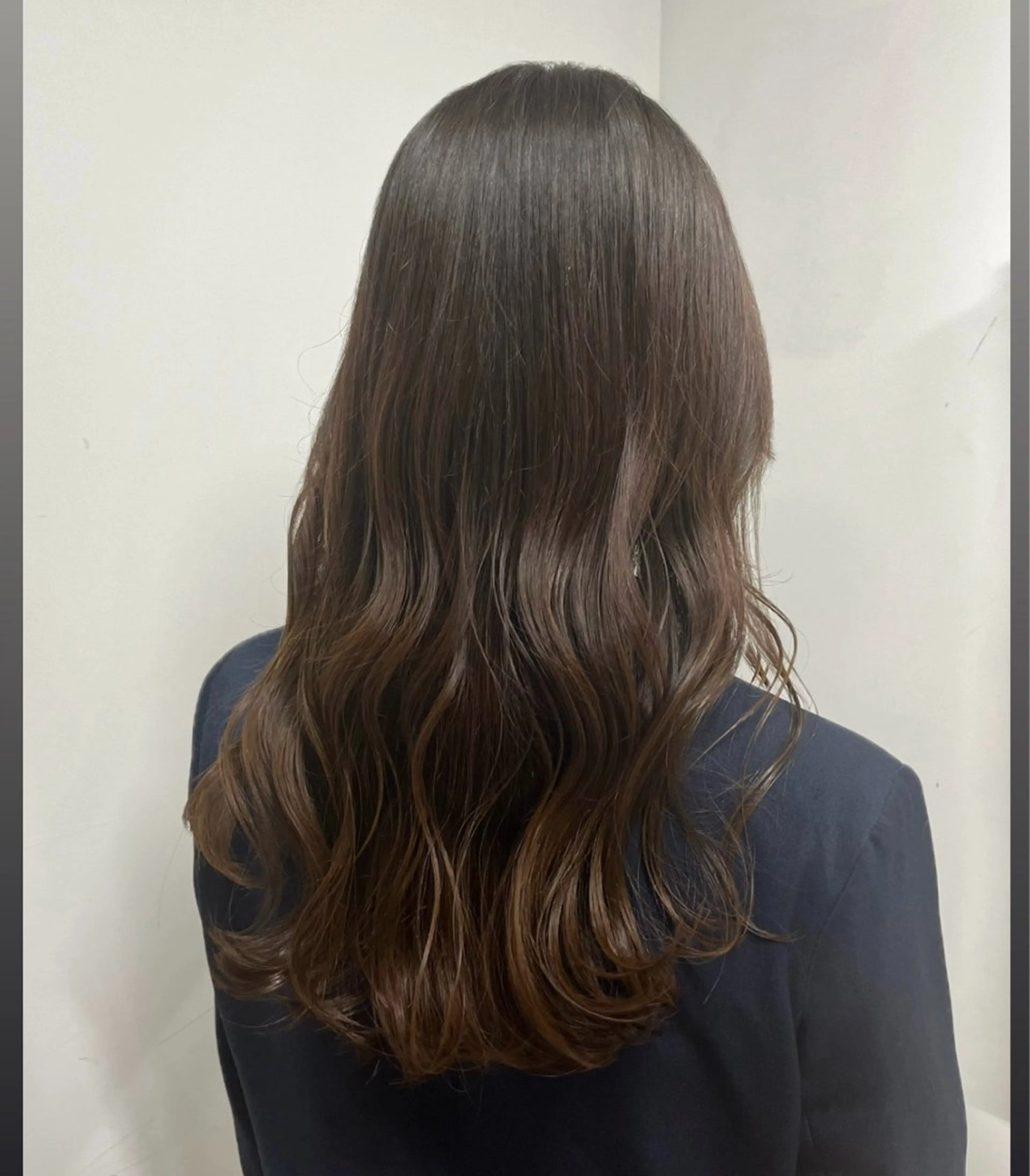 ロング 松村 あづみのヘアスタイル