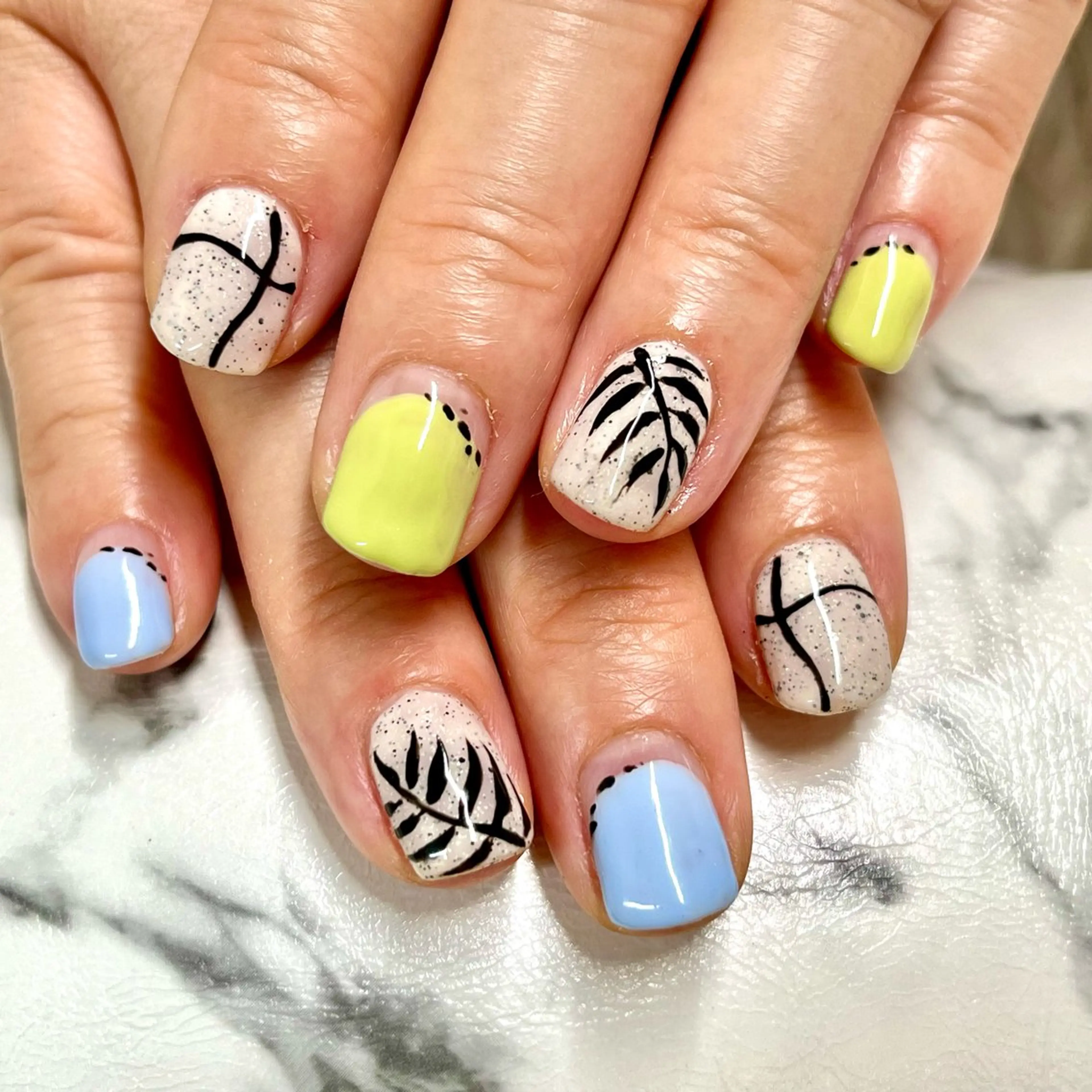 ネイル nail.u所属・テルイ ユウのネイルデザイン