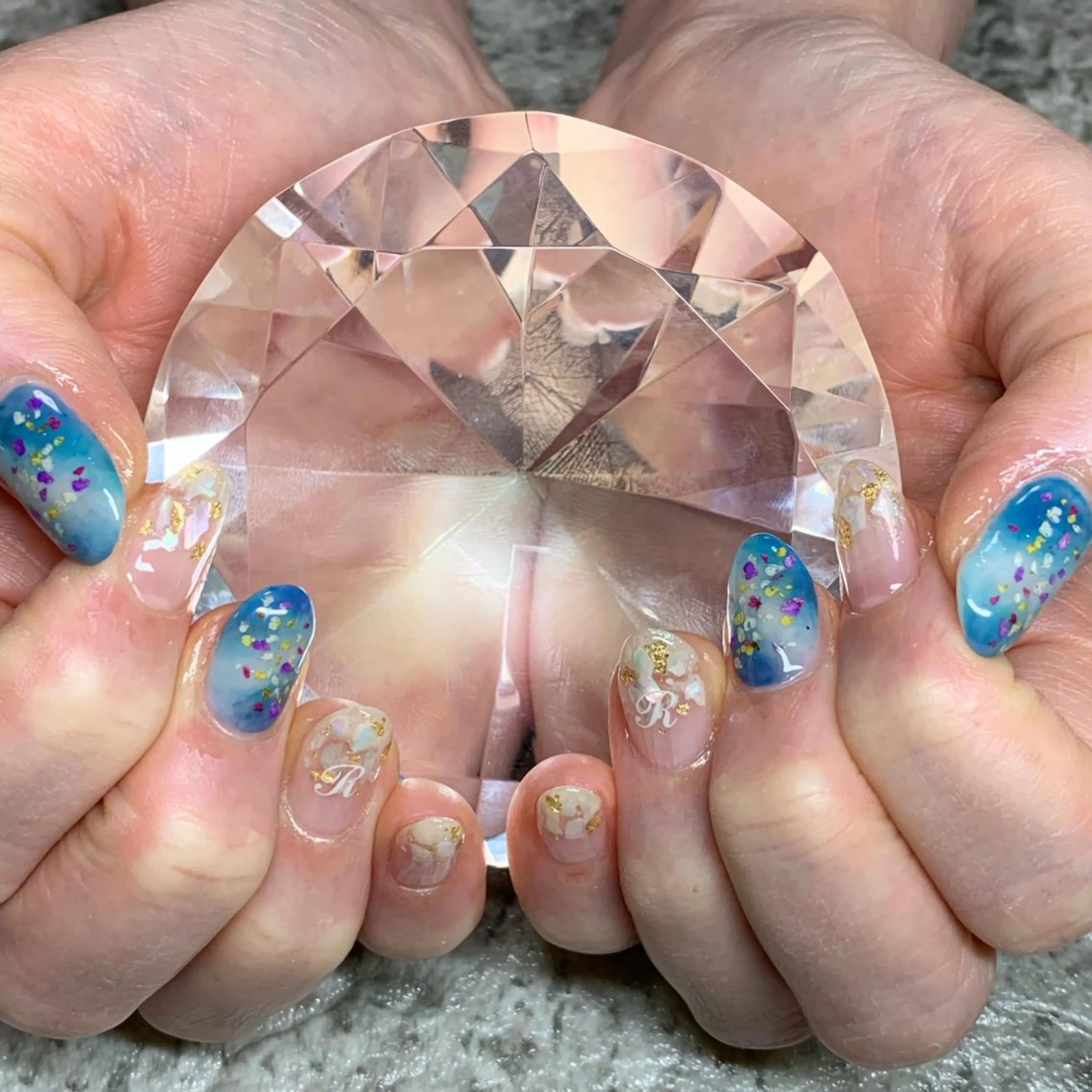 ネイル RuxuryNail ／RiAnnaのネイルデザイン