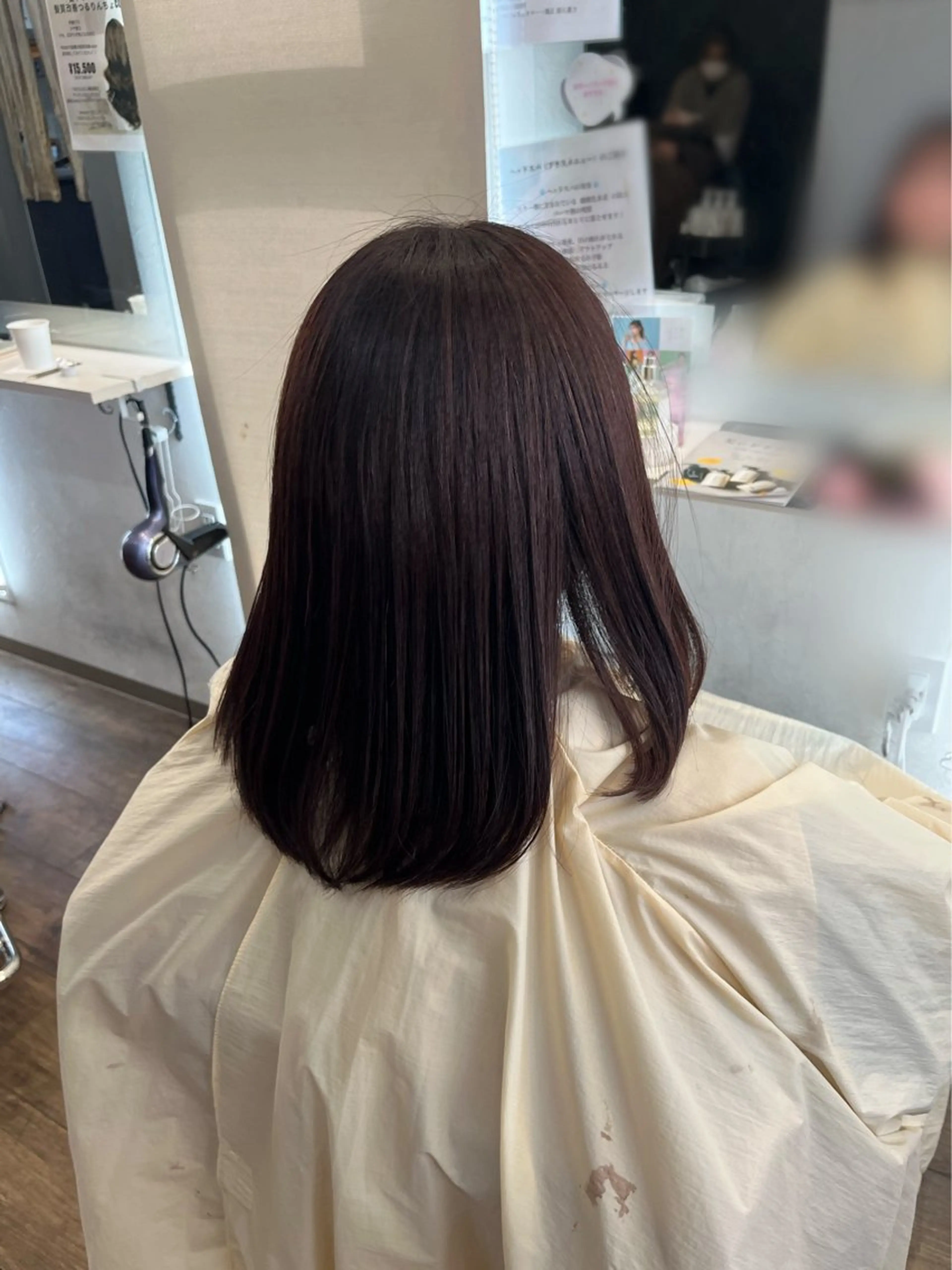 ミディアム 廣川 真梨乃のヘアスタイル