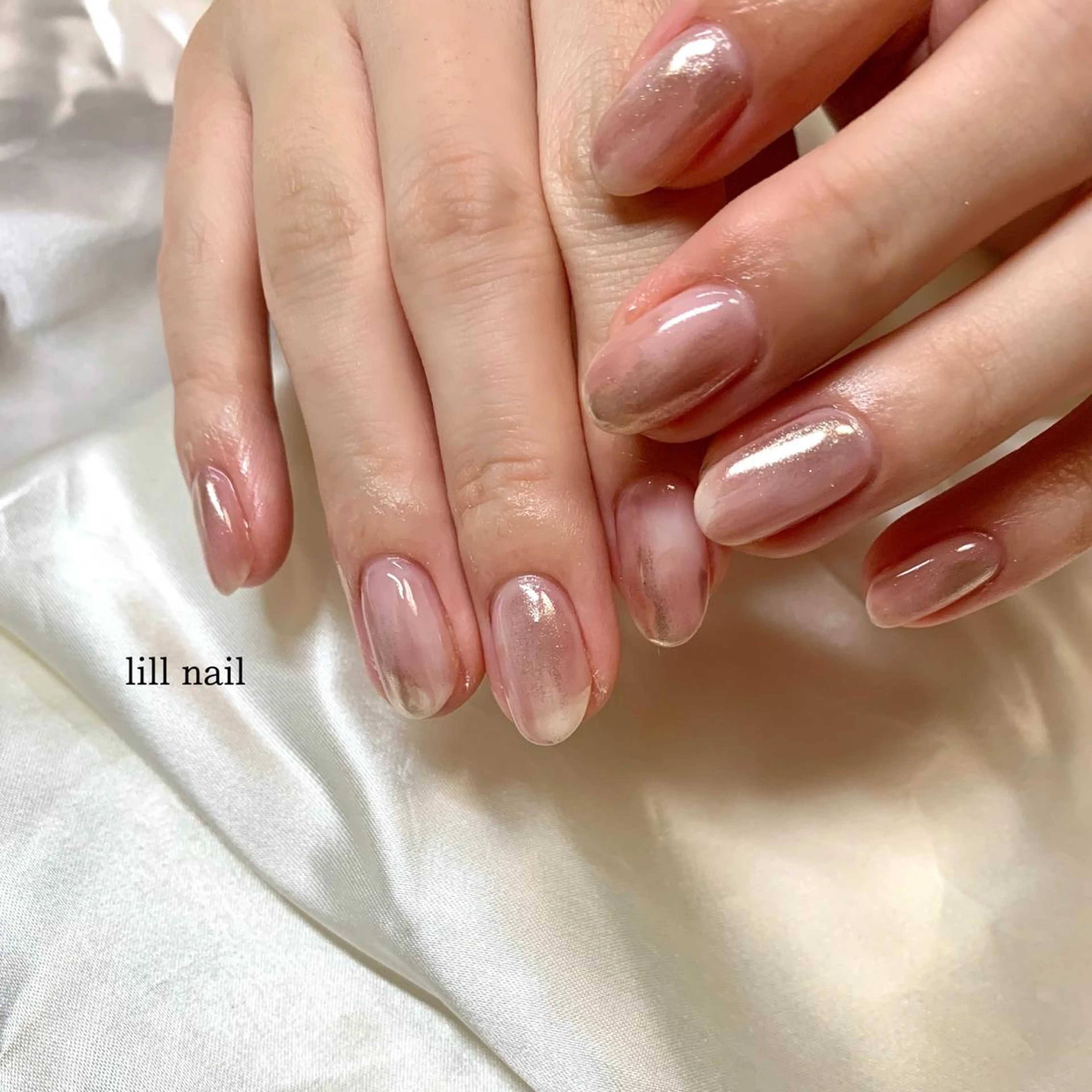 ミディアム pllia beautyのネイルデザイン