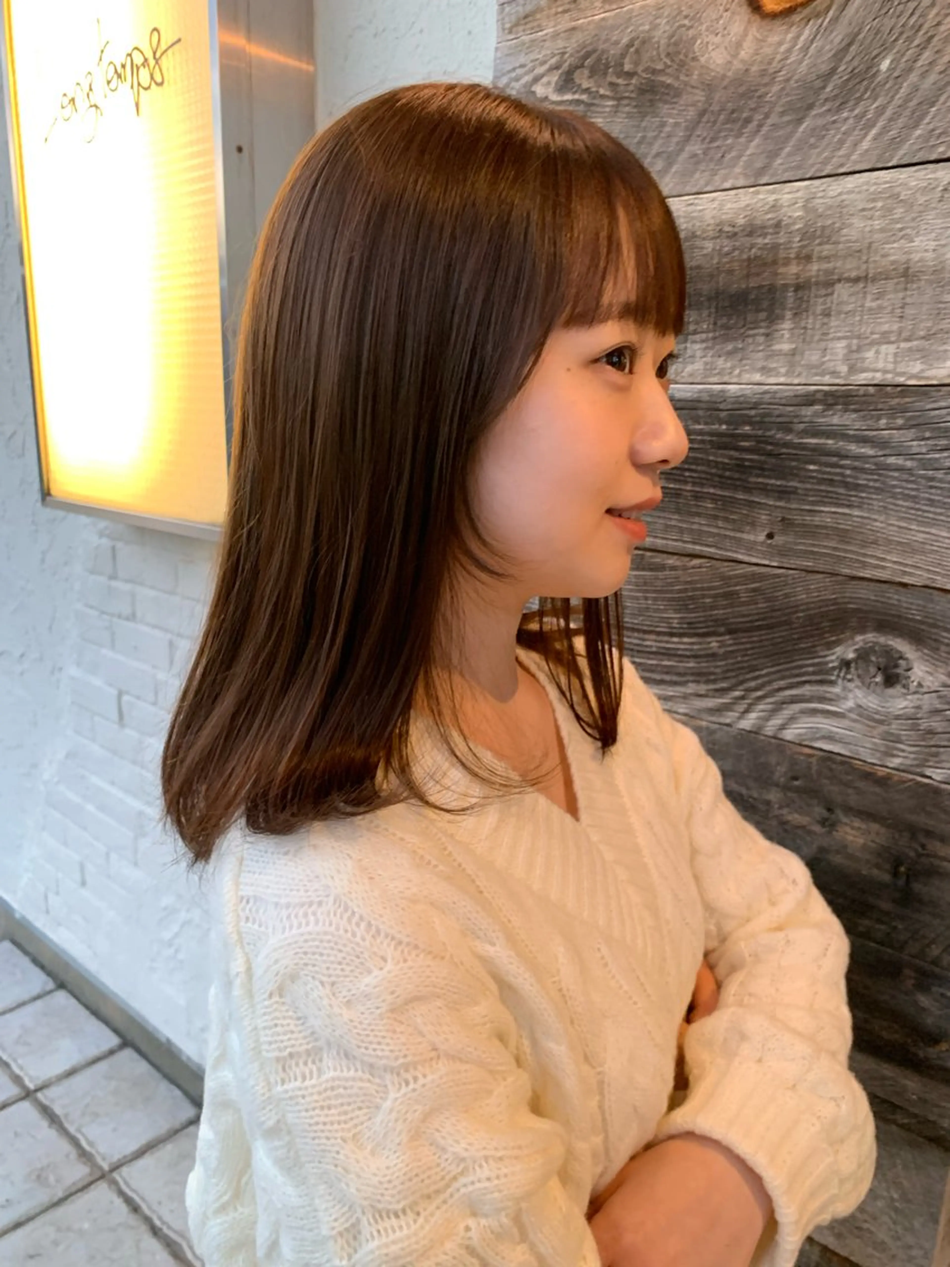 ミディアム カラー longtemps所属・カワサキ マホのヘアスタイル