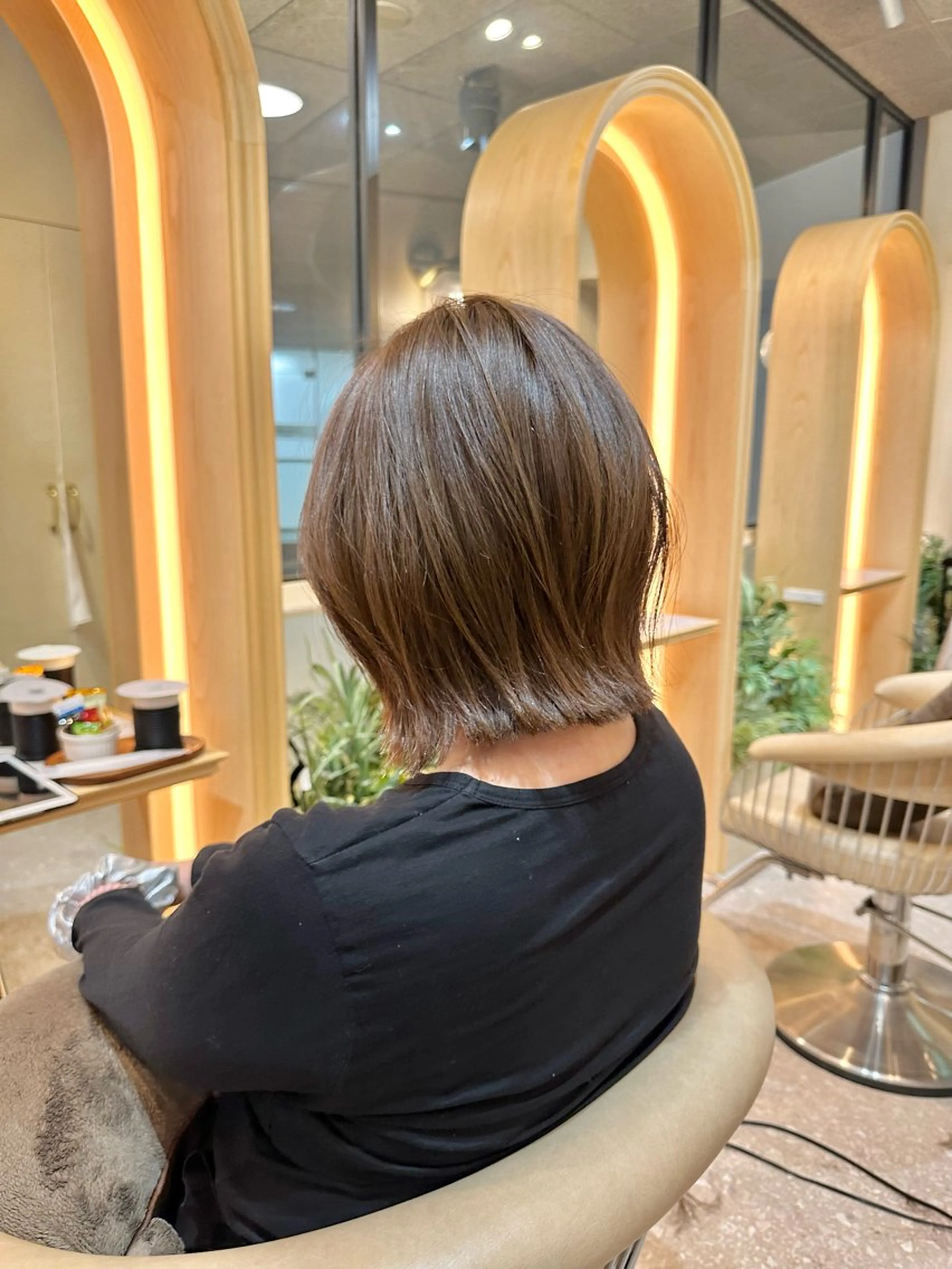 ミディアム カラー 切りっぱなしボブ ベージュカラー オリーブベージュ ボブ カット ヘアカラー トリートメント GRITTERs【グリッター】中央店所属・【ショート/ウルフ/ レイヤーボブ】🐯馨のヘアスタイル