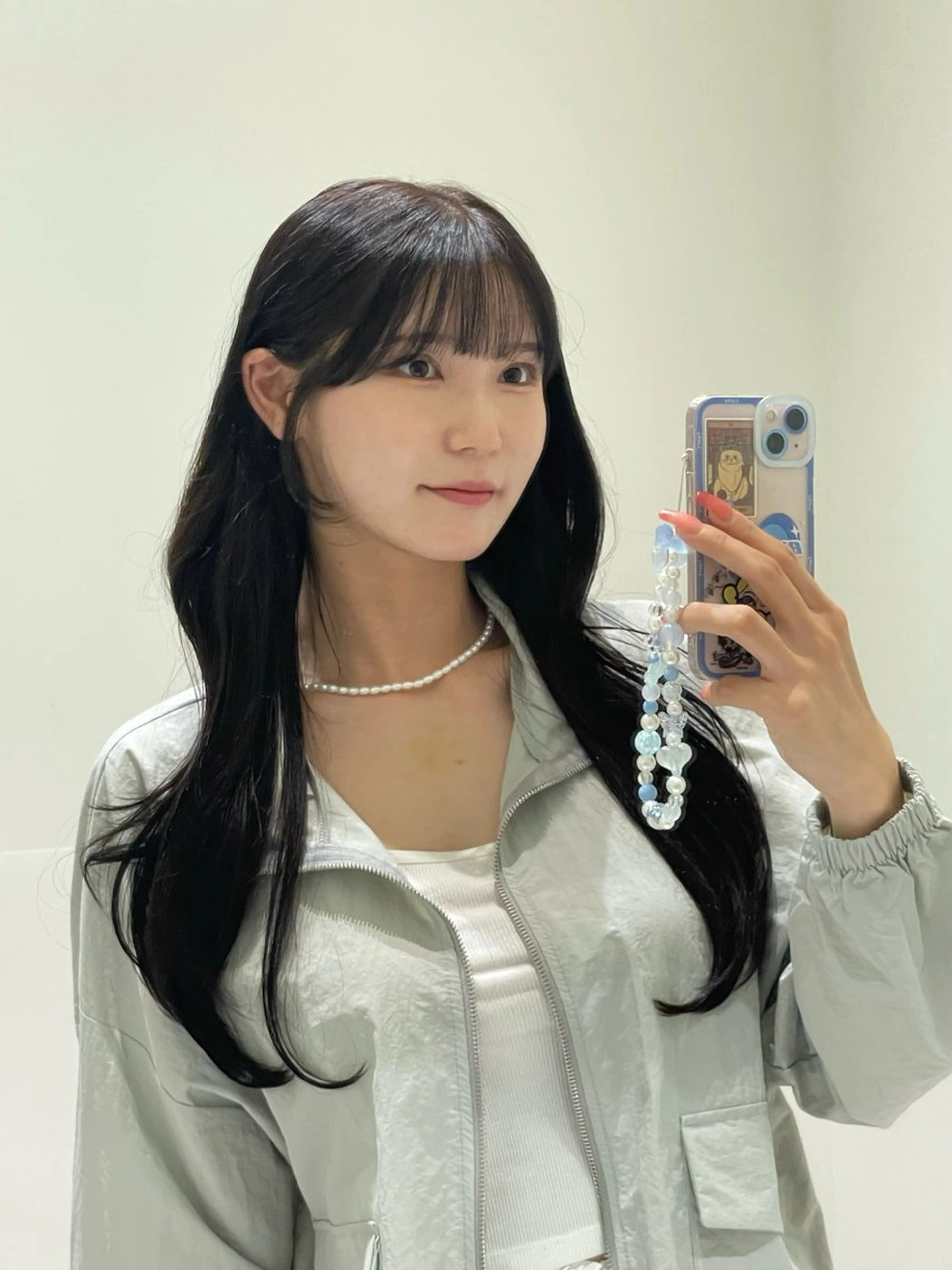 ロング ロングレイヤー 韓国風ヘア レイヤーカット ロング カット ヘアカラー トリートメント ❤︎︎韓国ヘア❤︎︎ 𝑺𝒉𝒊𝒉𝒐のヘアスタイル