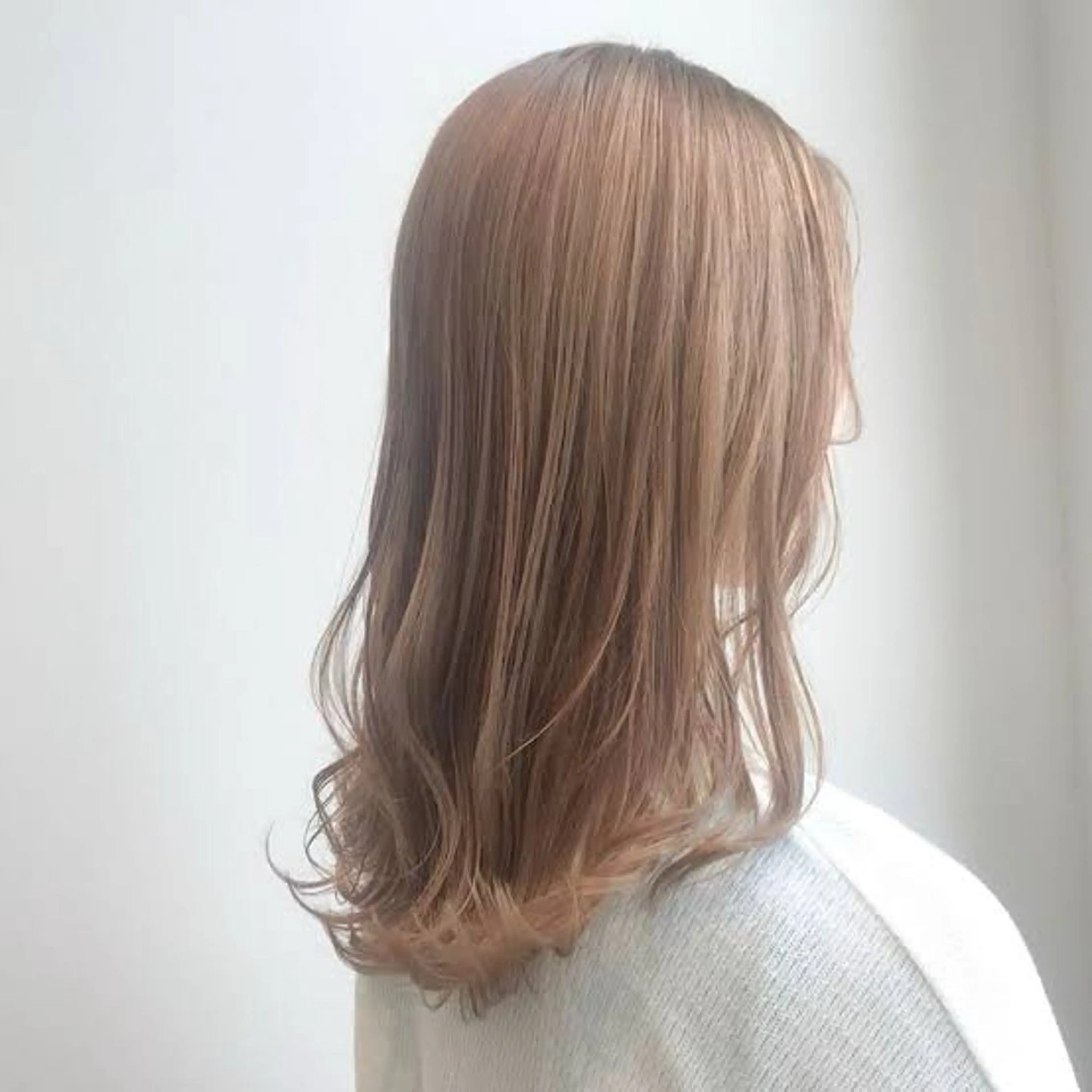 ミディアム カラー 1%er professional所属・店長飯島 信一のヘアスタイル