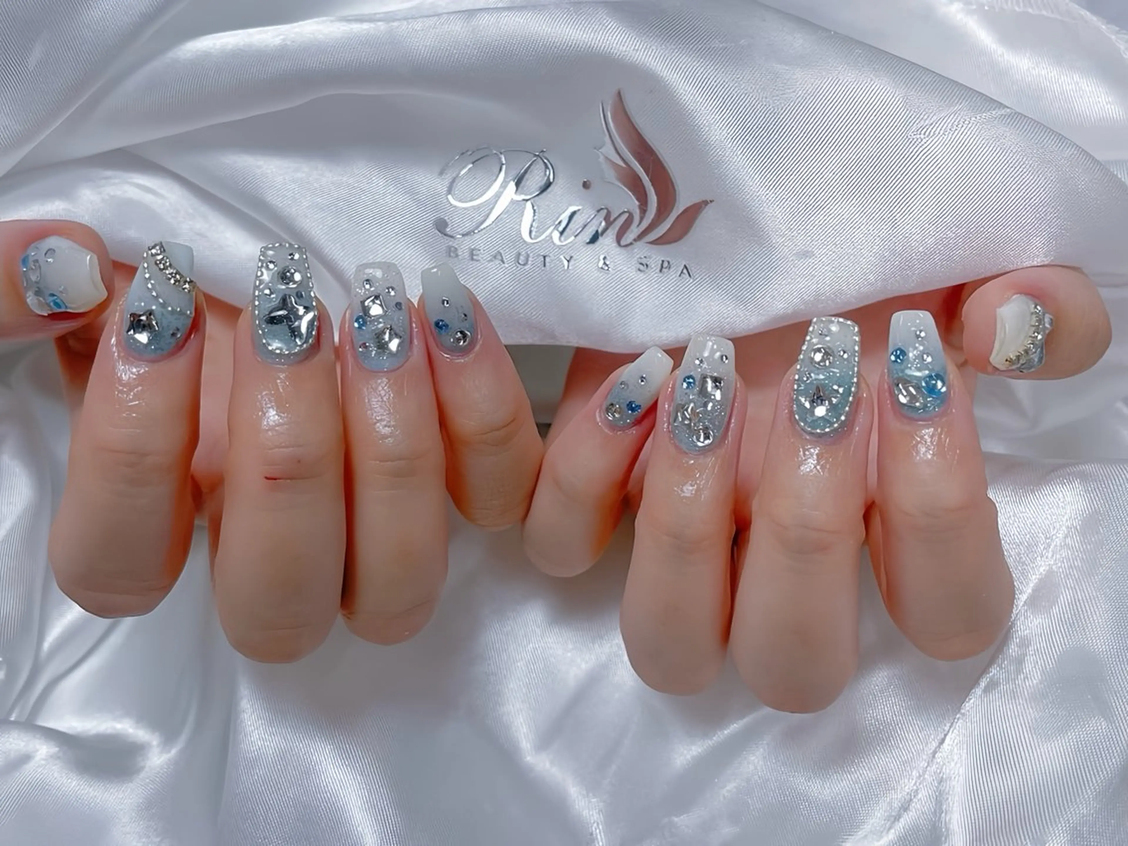 ネイル アートネイル 成人式 ジェルネイル ニュアンスネイル 夏ネイル ハンドネイル Rin Nail 新大久保店のネイルデザイン