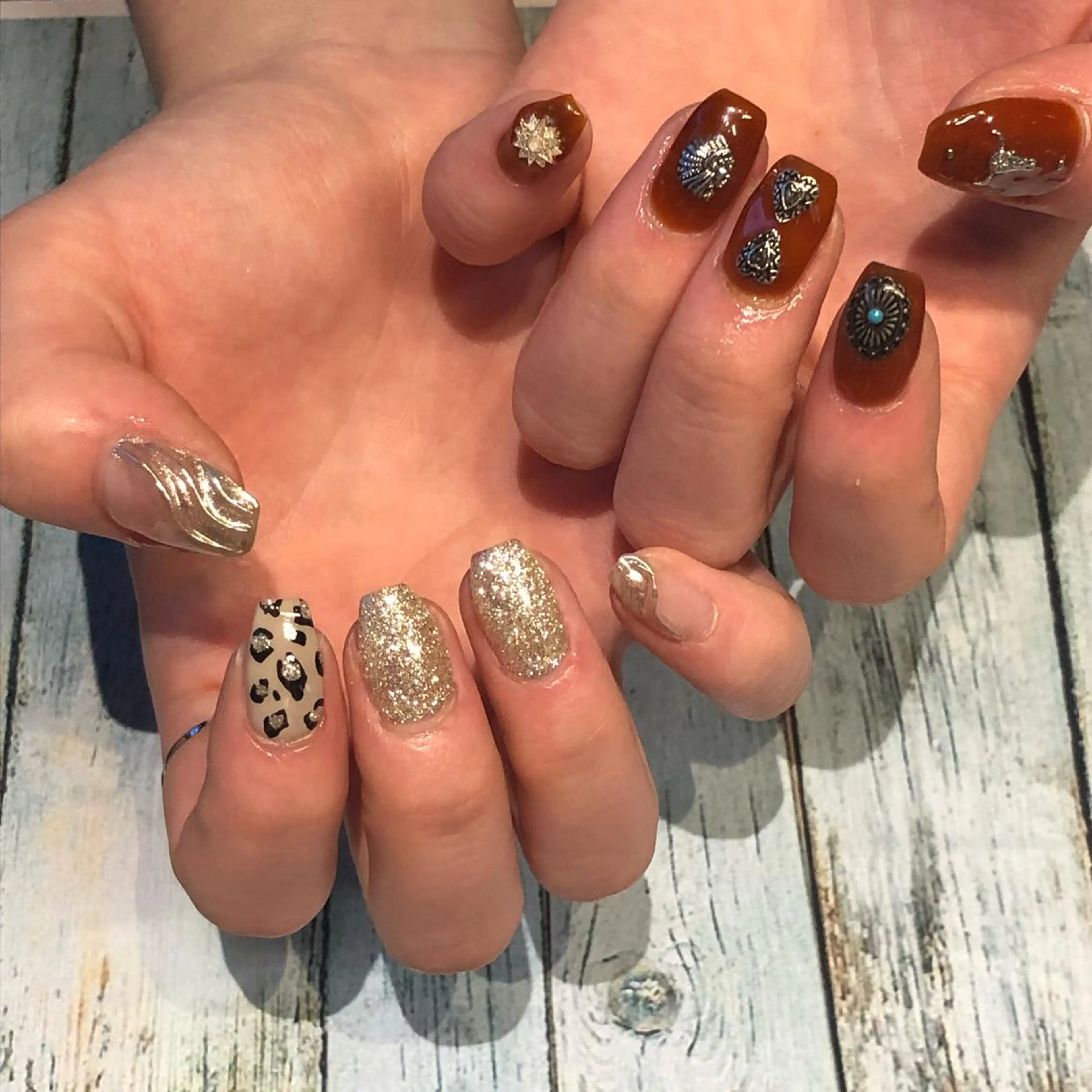 ネイル crestnail所属・小林 束紗のネイルデザイン